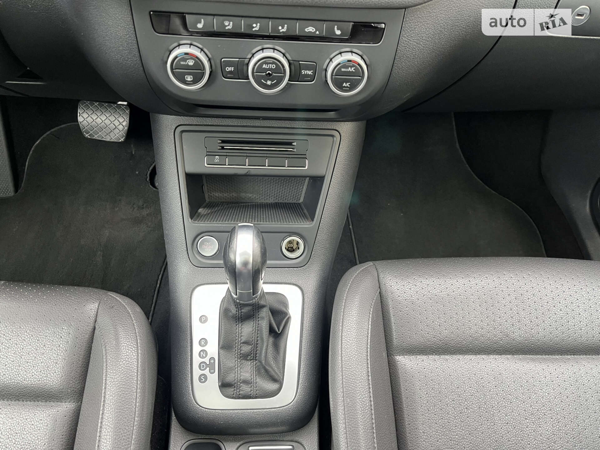 Volkswagen Tiguan 2015 VIN WVGAV7AX0FW569197 фото оголошення 16 з 24