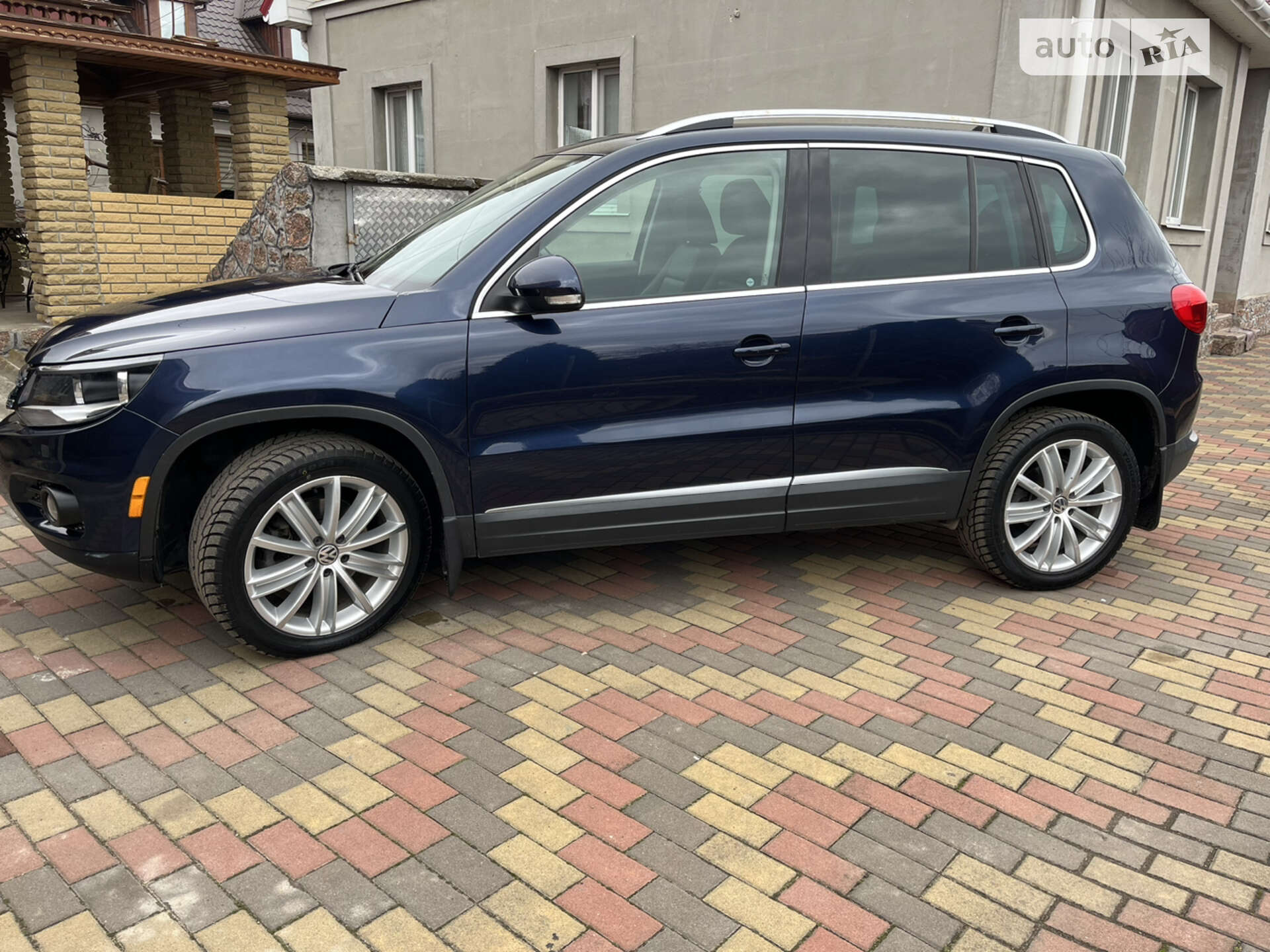 Volkswagen Tiguan 2015 VIN WVGAV7AX0FW569197 фото оголошення 5 з 29