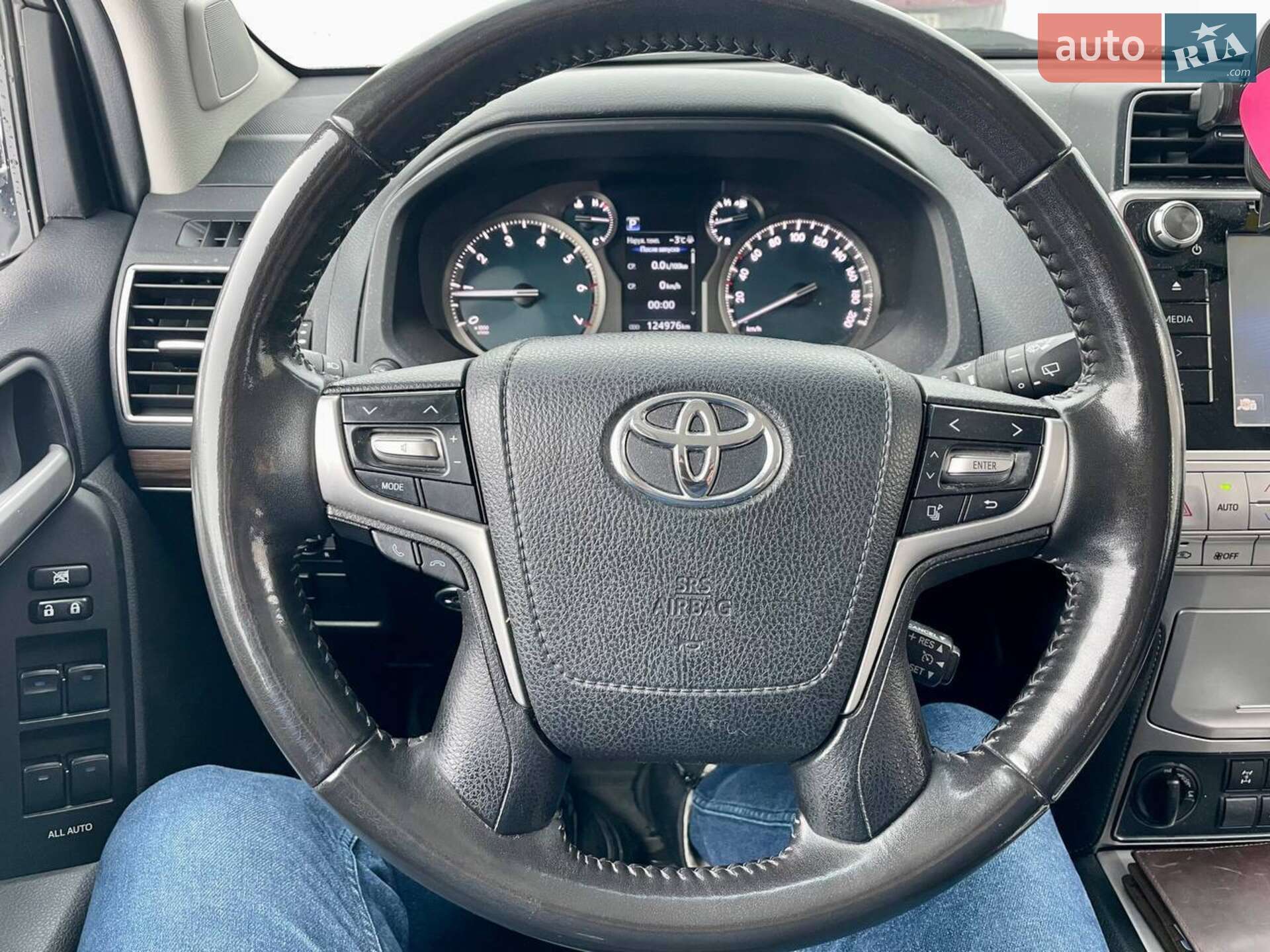 Toyota Land Cruiser Prado 2019 VIN JTEBU3FJ60K177067 фото оголошення 10 з 15