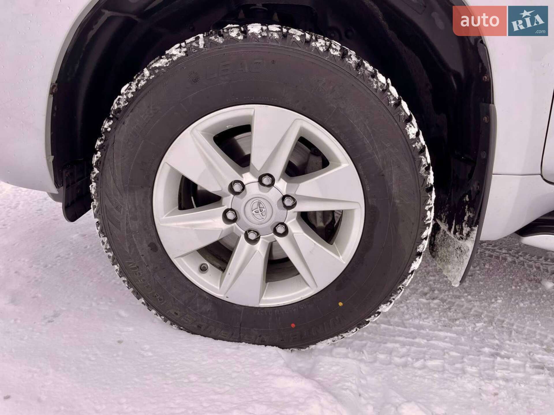 Toyota Land Cruiser Prado 2019 VIN JTEBU3FJ60K177067 фото оголошення 12 з 15
