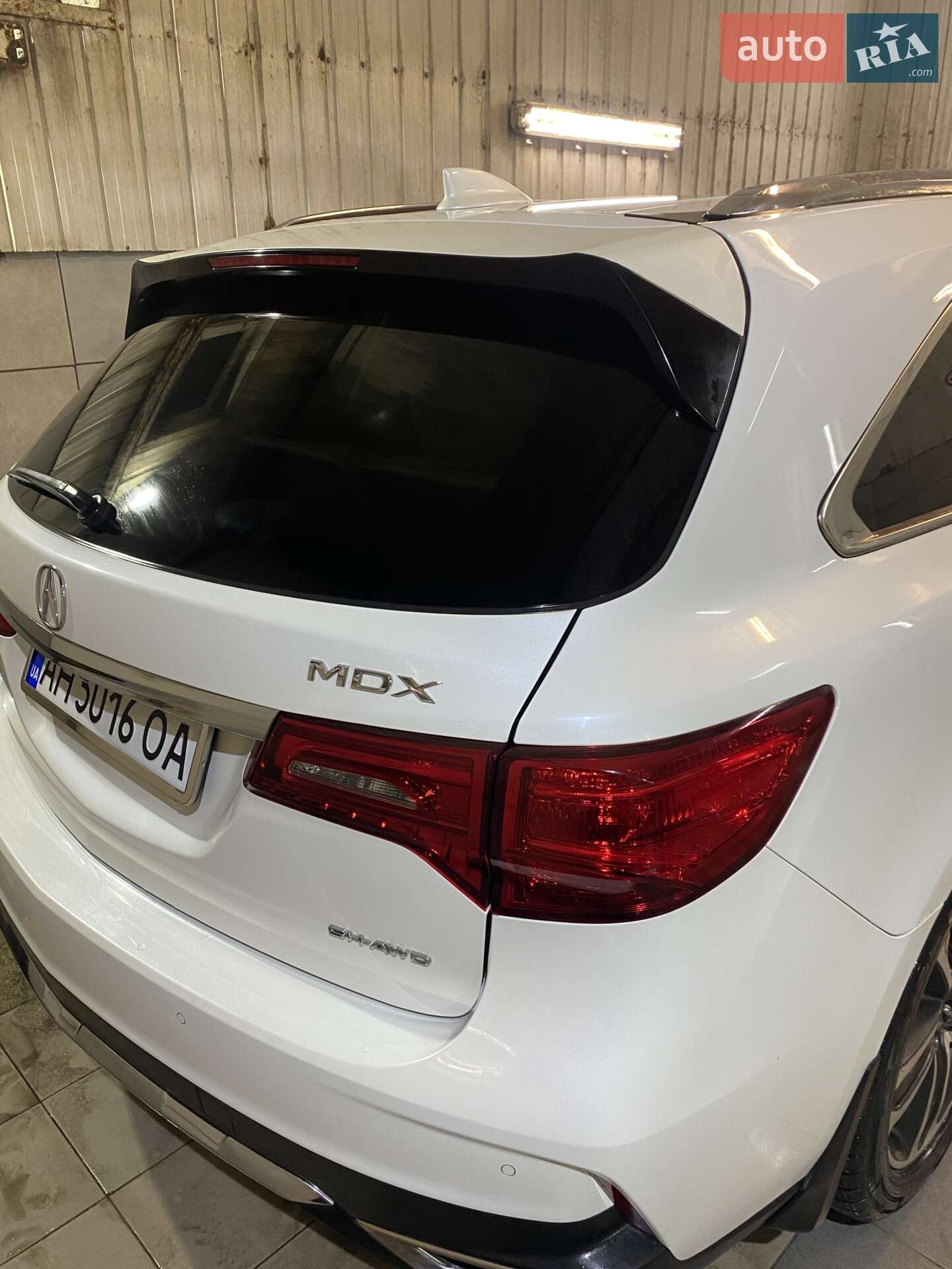 Acura MDX 2018 VIN 5J8YD4H85JL028290 фото оголошення 5 з 17