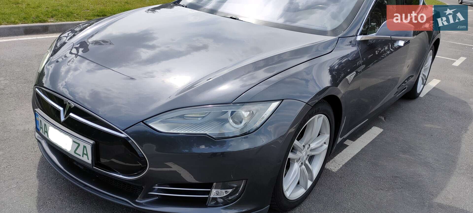 Tesla Model S 2015 VIN 5YJSA1S25FF095725 фото оголошення 2 з 15