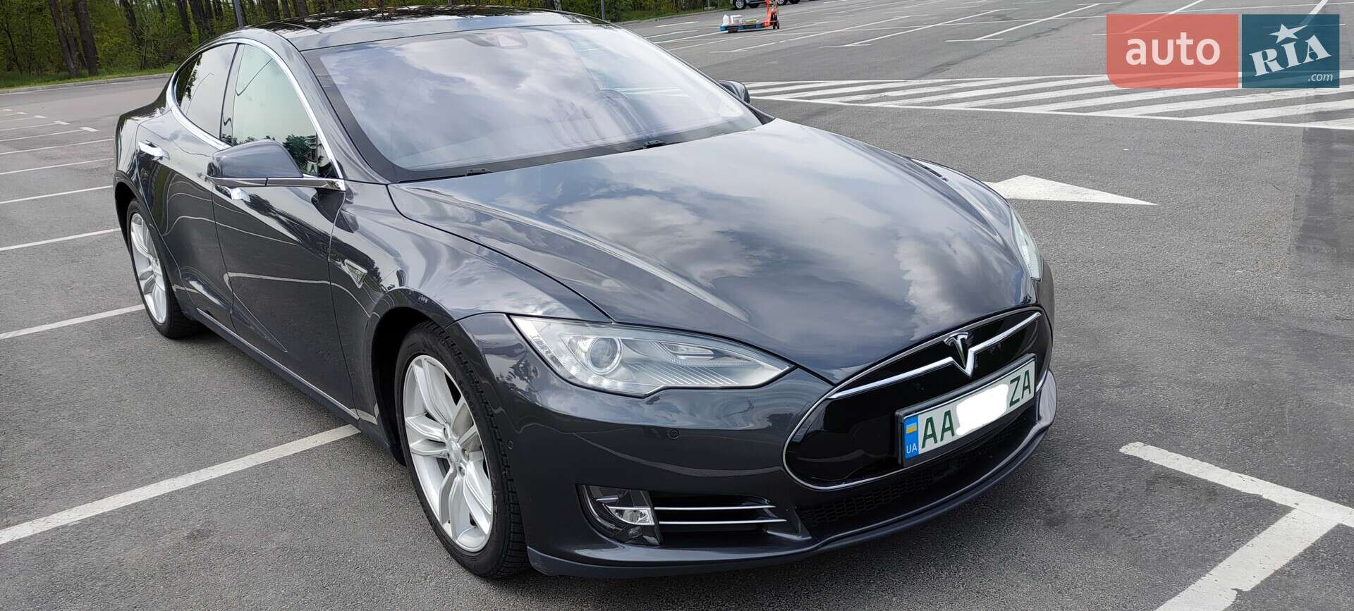 Tesla Model S 2015 VIN 5YJSA1S25FF095725 фото оголошення 5 з 15