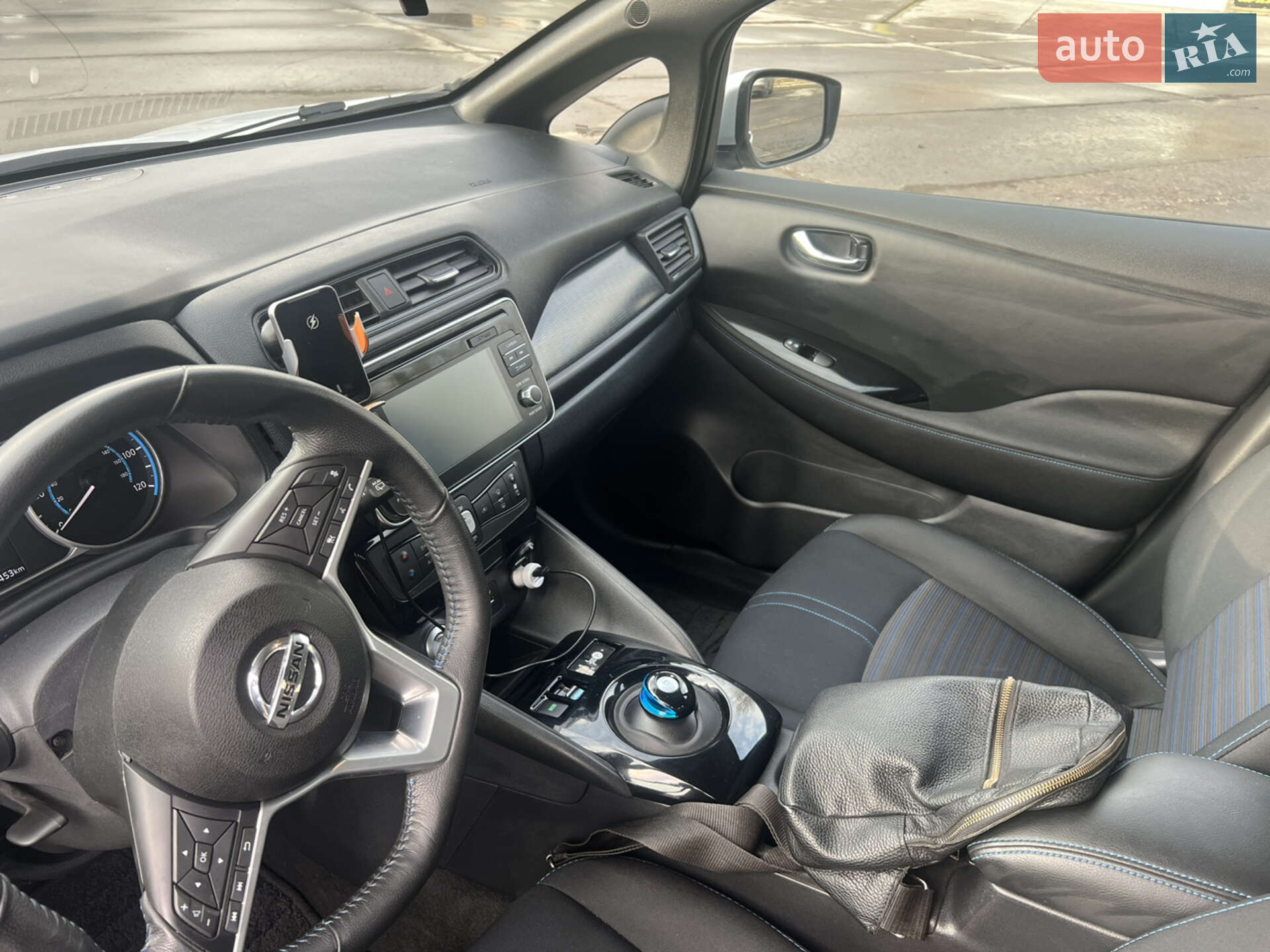 Nissan Leaf 2019 VIN 1N4AZ1CP0KC308303 фото оголошення 9 з 14