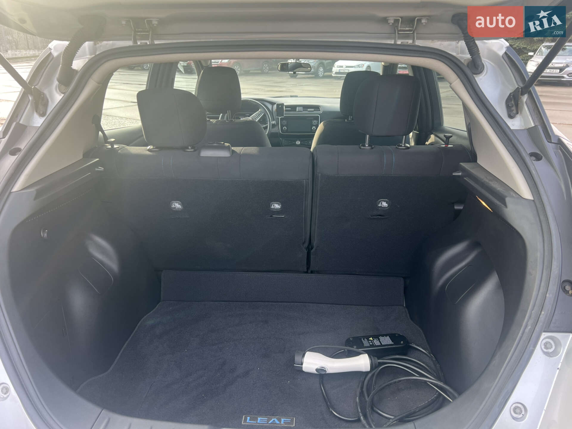 Nissan Leaf 2019 VIN 1N4AZ1CP0KC308303 фото оголошення 11 з 14