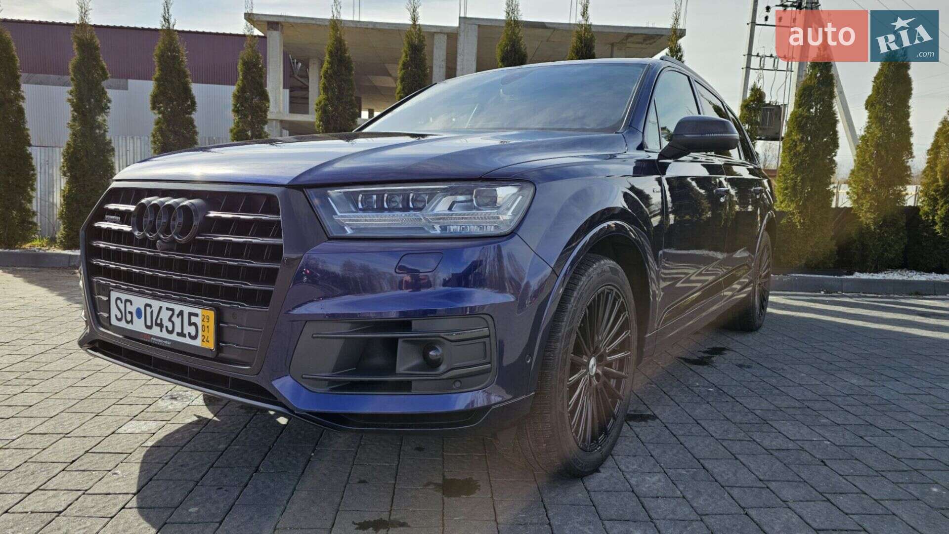 Audi Q7 2019 VIN WAUZZZ4MXKD033613 фото оголошення 2 з 56