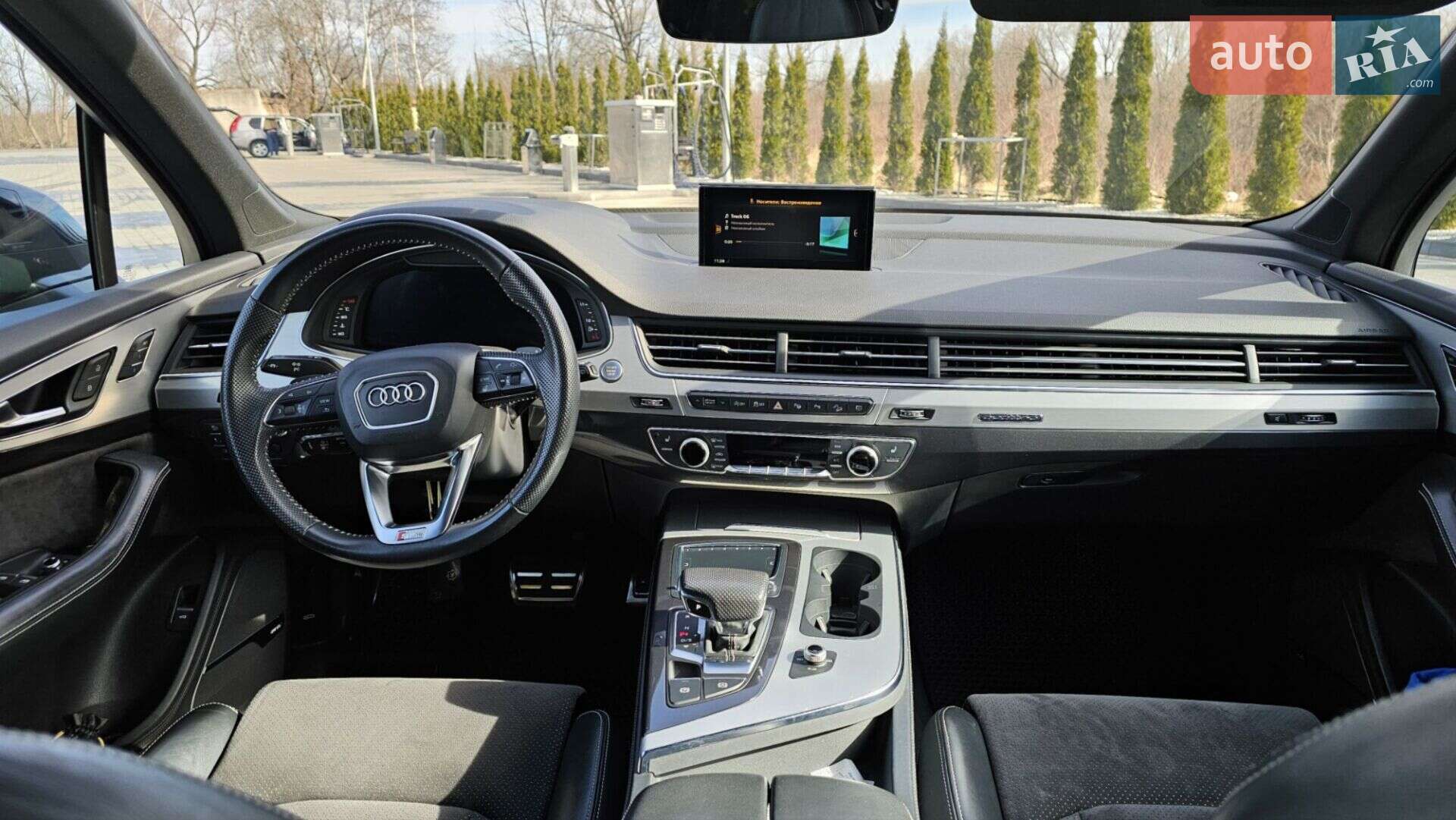 Audi Q7 2019 VIN WAUZZZ4MXKD033613 фото оголошення 13 з 56