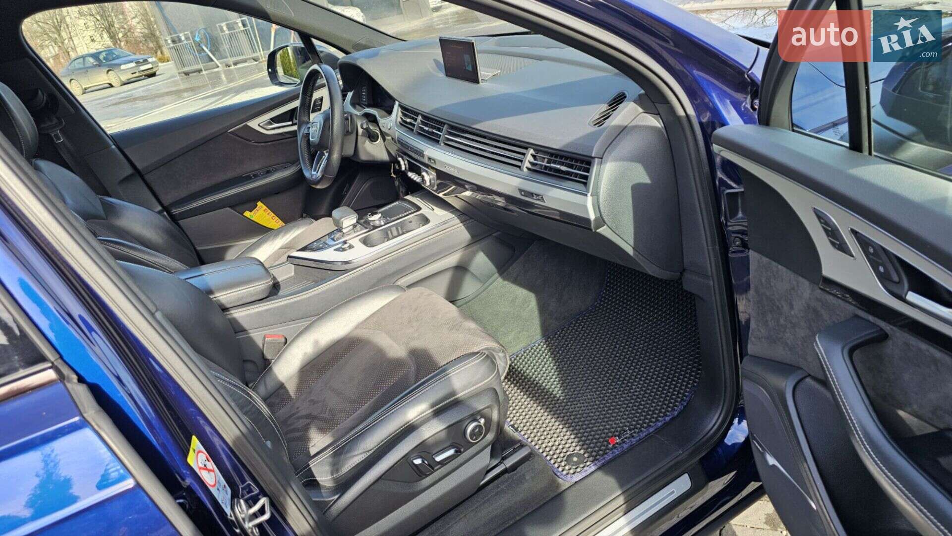 Audi Q7 2019 VIN WAUZZZ4MXKD033613 фото оголошення 34 з 56