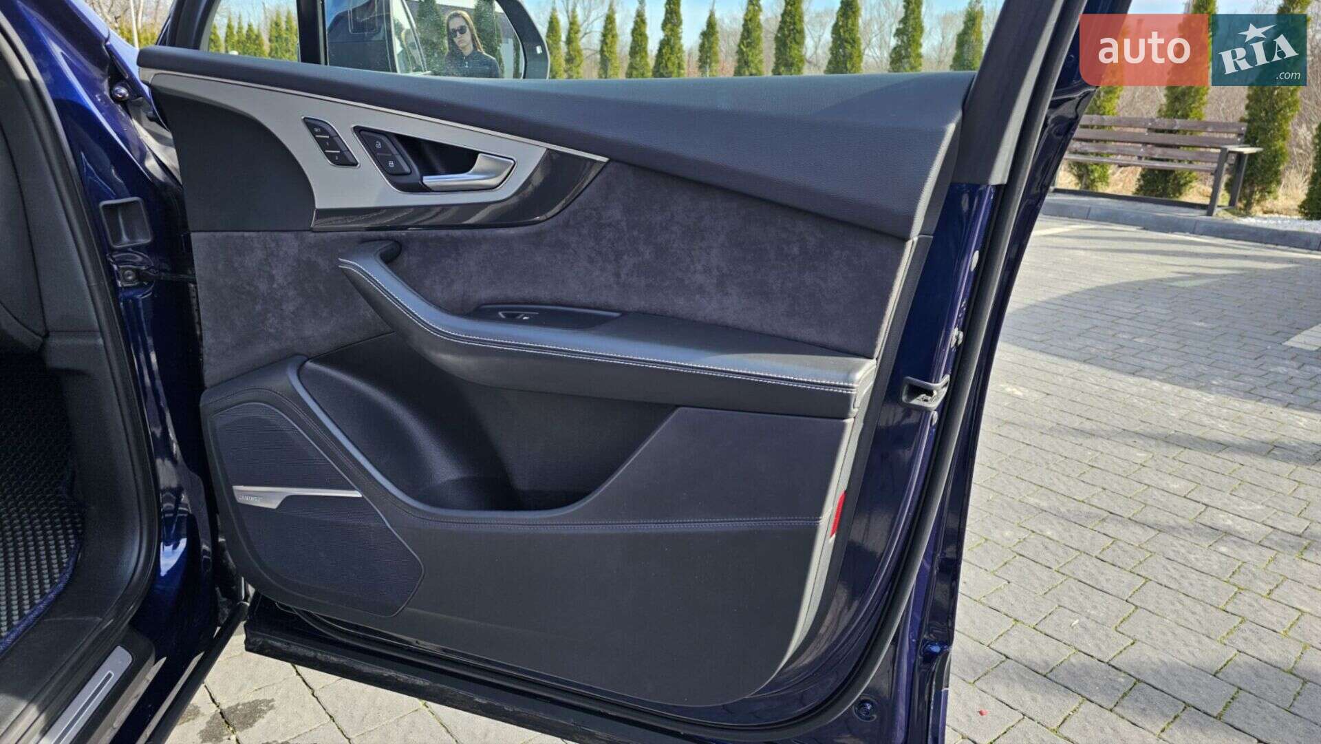 Audi Q7 2019 VIN WAUZZZ4MXKD033613 фото оголошення 35 з 56
