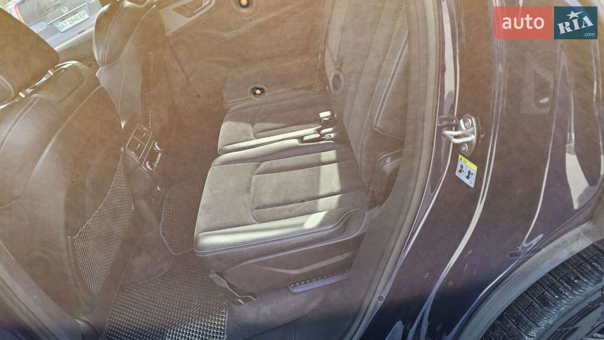 Audi Q7 2019 VIN WAUZZZ4MXKD033613 фото оголошення 43 з 56