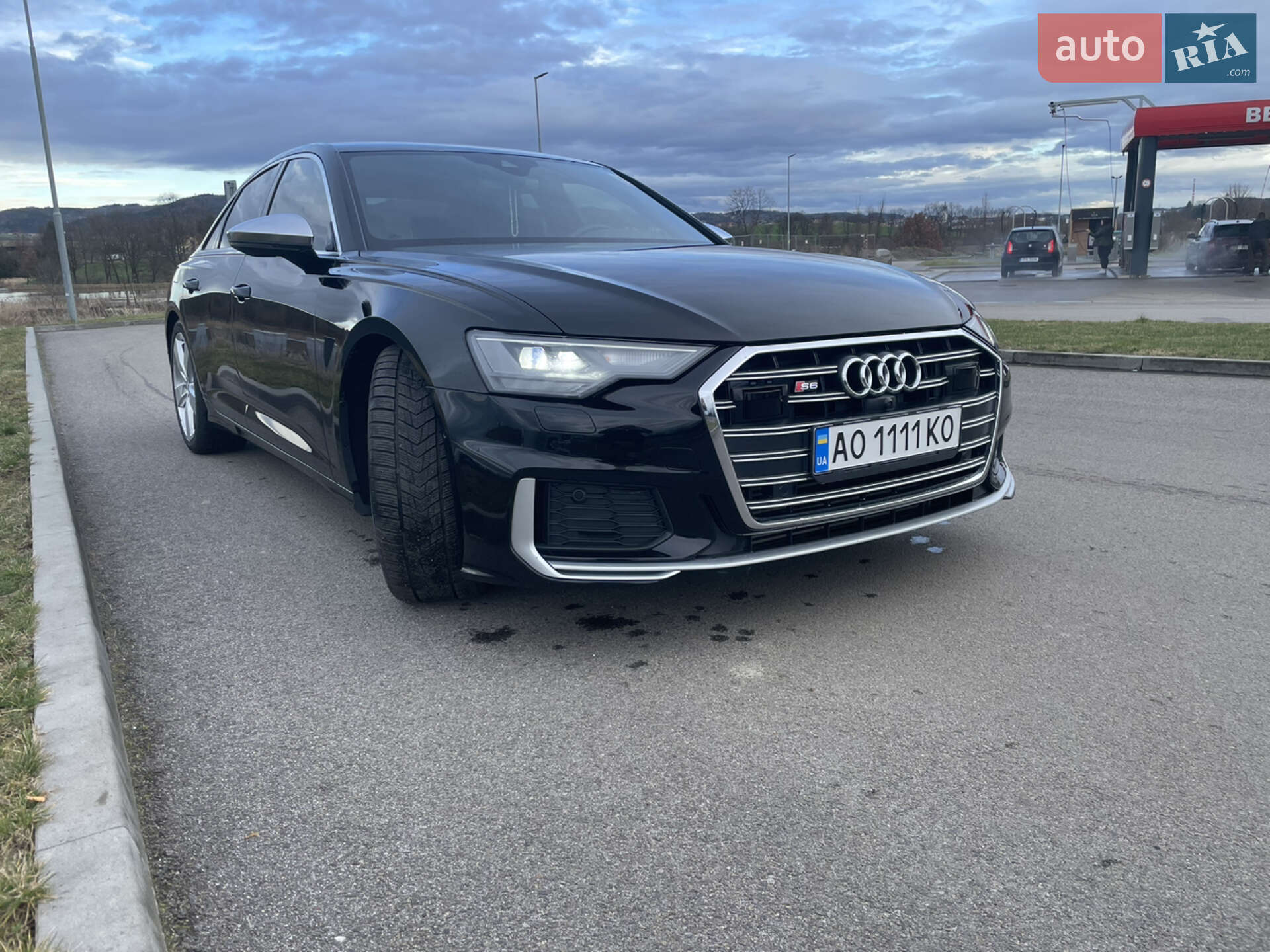 Audi S6 2019 VIN WAUZZZF26KN130474 фото оголошення 13 з 27
