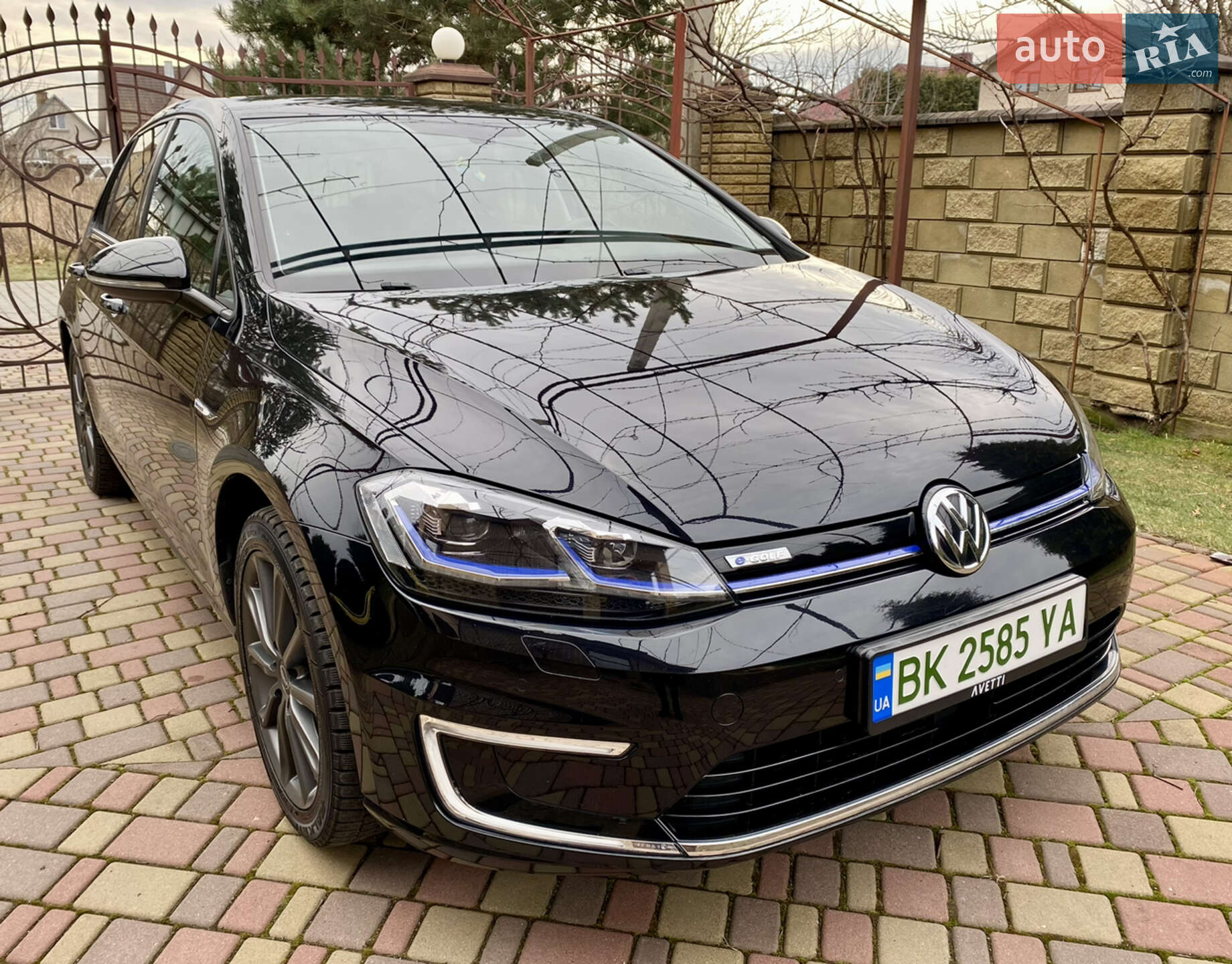 Volkswagen E Golf 2018 VIN WVWZZZAUZJ8910380 фото оголошення 3 з 23
