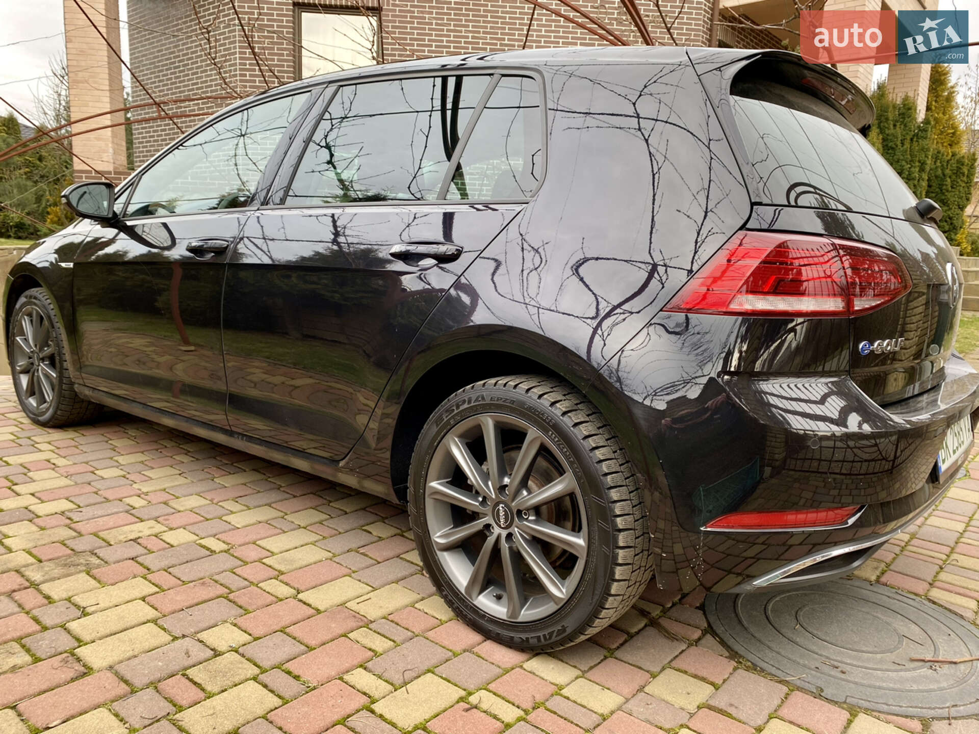 Volkswagen E Golf 2018 VIN WVWZZZAUZJ8910380 фото оголошення 7 з 23