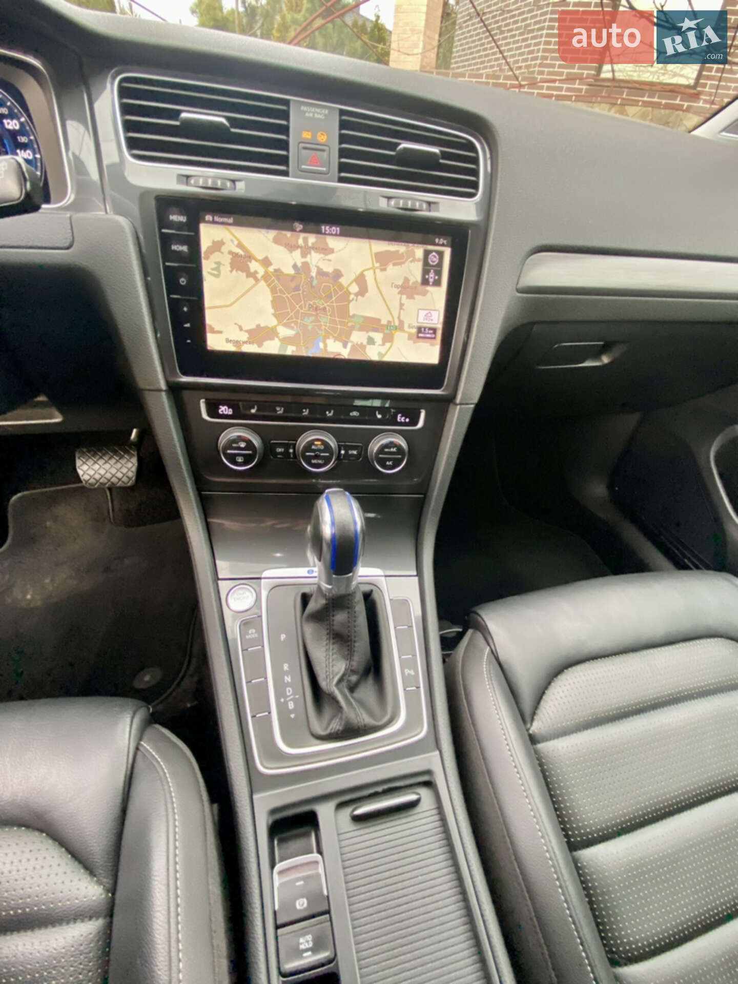 Volkswagen E Golf 2018 VIN WVWZZZAUZJ8910380 фото оголошення 13 з 23