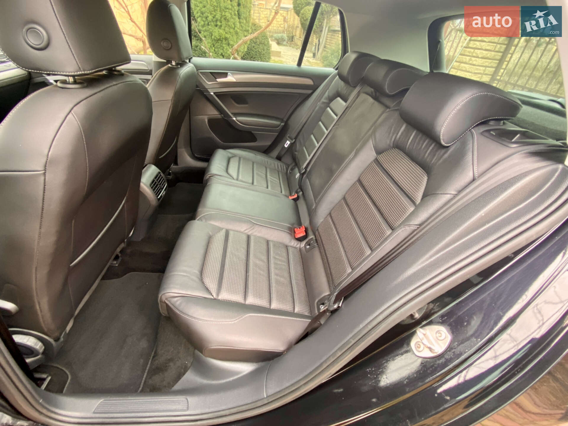 Volkswagen E Golf 2018 VIN WVWZZZAUZJ8910380 фото оголошення 16 з 23
