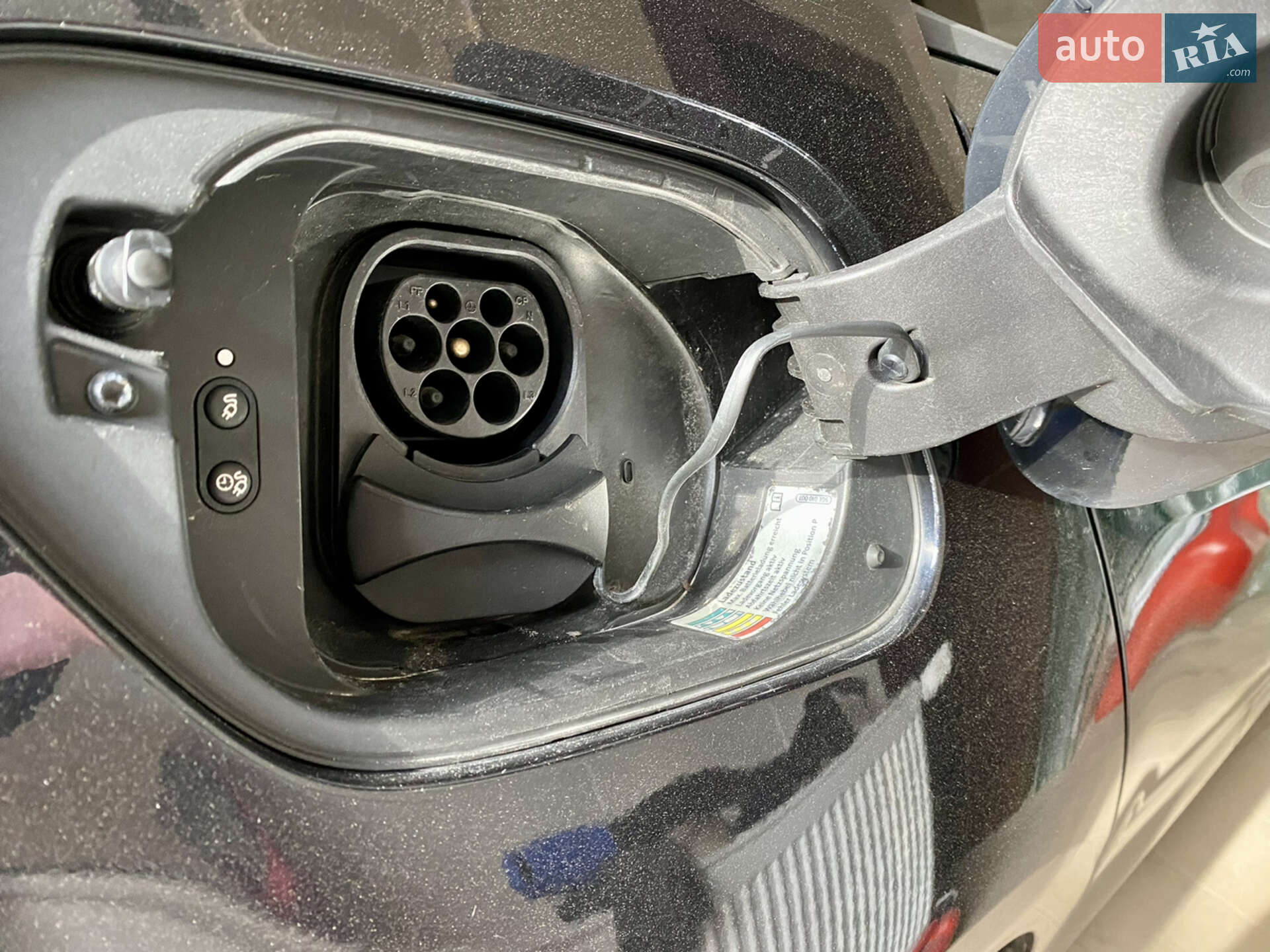 Volkswagen E Golf 2018 VIN WVWZZZAUZJ8910380 фото оголошення 22 з 23