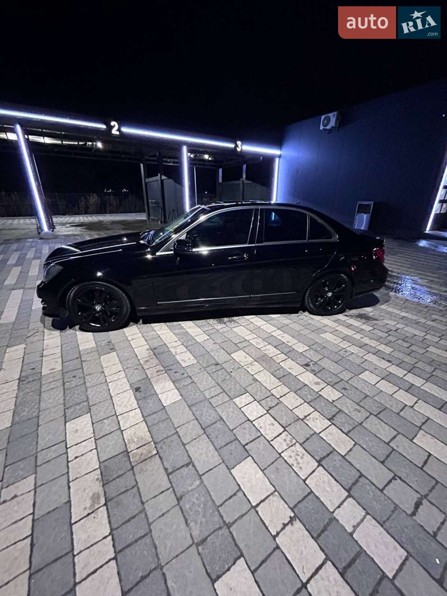 Mercedes-Benz C-Class 2013 VIN WDDGF4HB8ER306169 фото оголошення 6 з 13