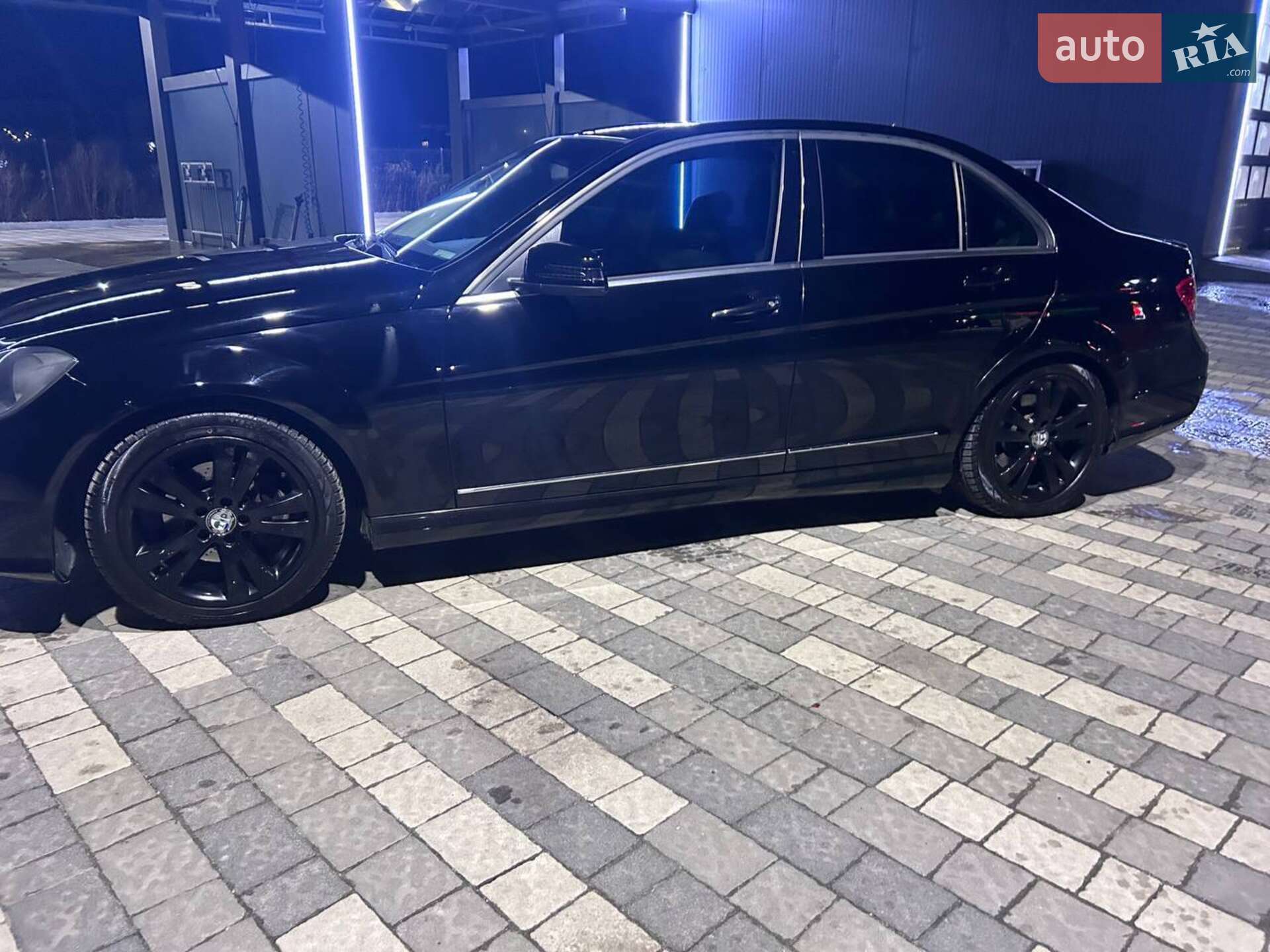 Mercedes-Benz C-Class 2013 VIN WDDGF4HB8ER306169 фото оголошення 8 з 13