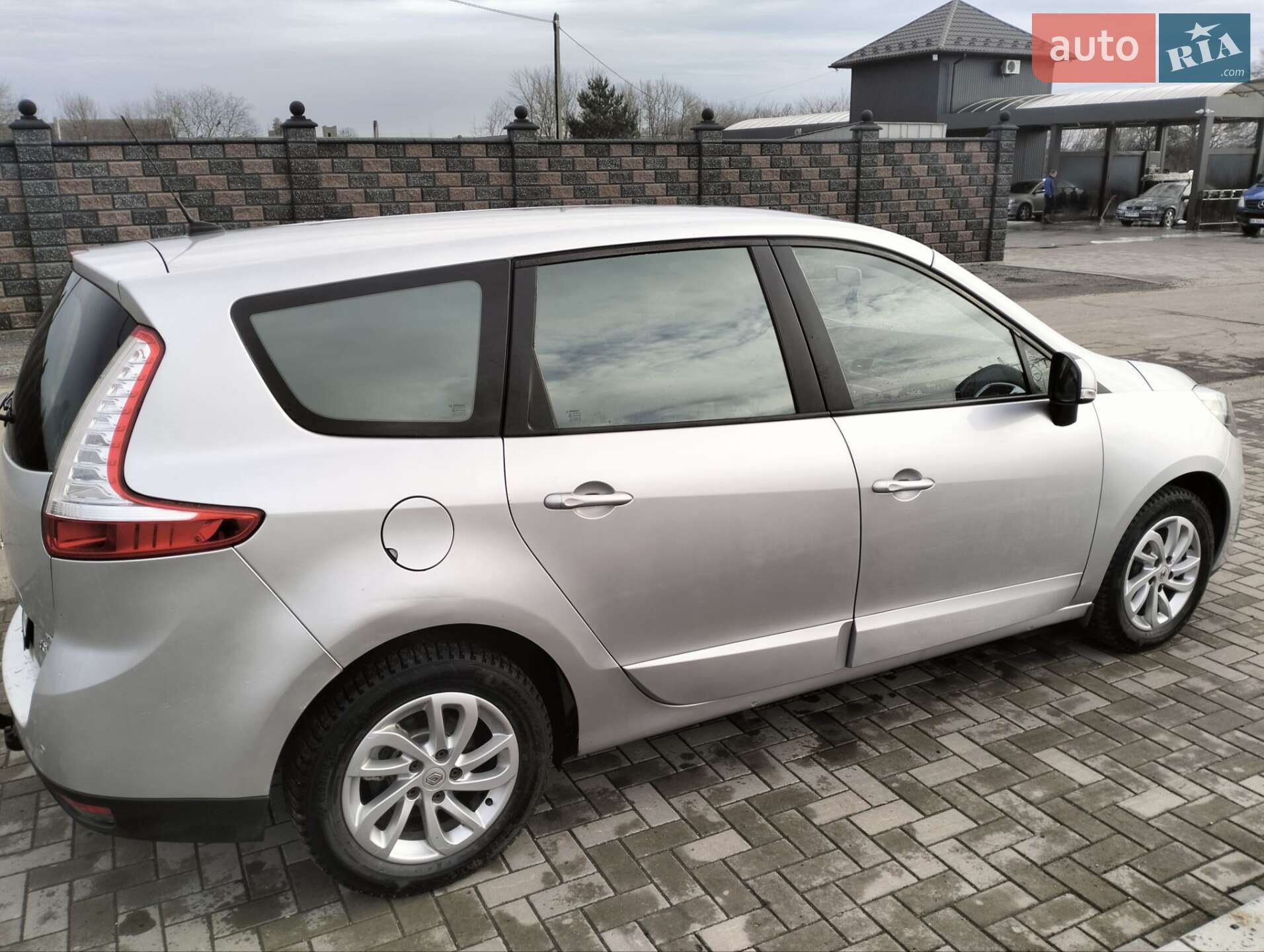 Renault Grand Scenic 2012 VIN VF1JZ1GA247443683 фото оголошення 2 з 8