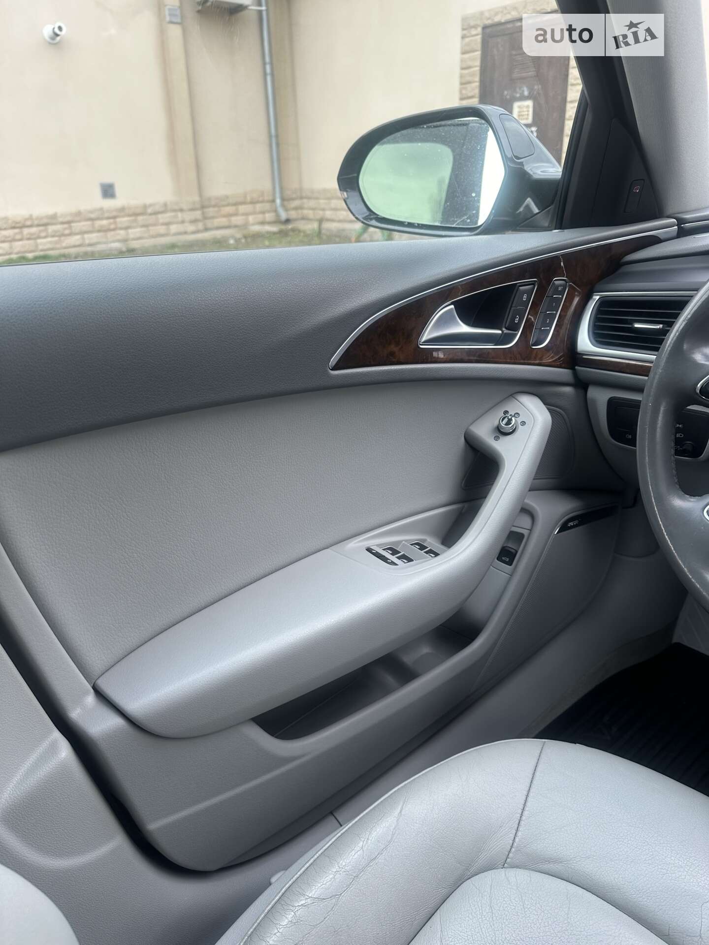 Audi A6 2014 VIN WAUFMAFC9EN119226 фото оголошення 23 з 38