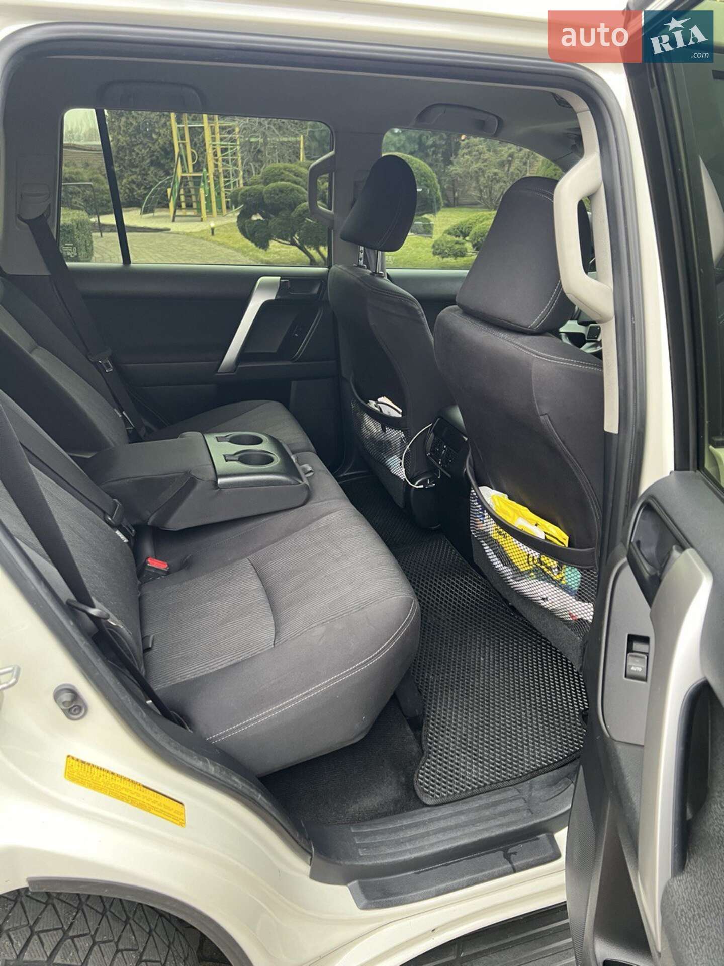 Toyota Land Cruiser Prado 2014 VIN JTEBH3FJ00K143727 фото оголошення 8 з 10