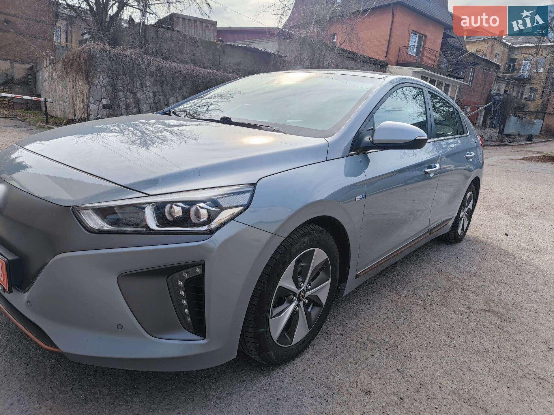 Hyundai Ioniq 2017 VIN KMHC851HFHU016246 фото оголошення 2 з 21