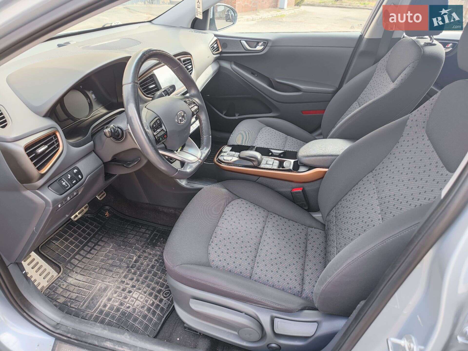 Hyundai Ioniq 2017 VIN KMHC851HFHU016246 фото оголошення 5 з 21