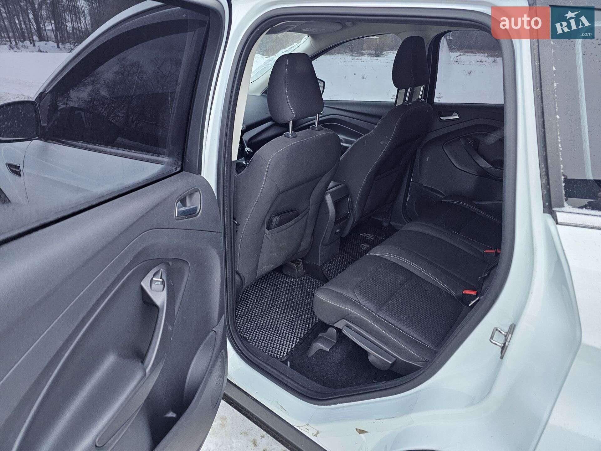 Ford Kuga 2019 VIN WF0AXXWPMAKS03362 фото оголошення 13 з 18
