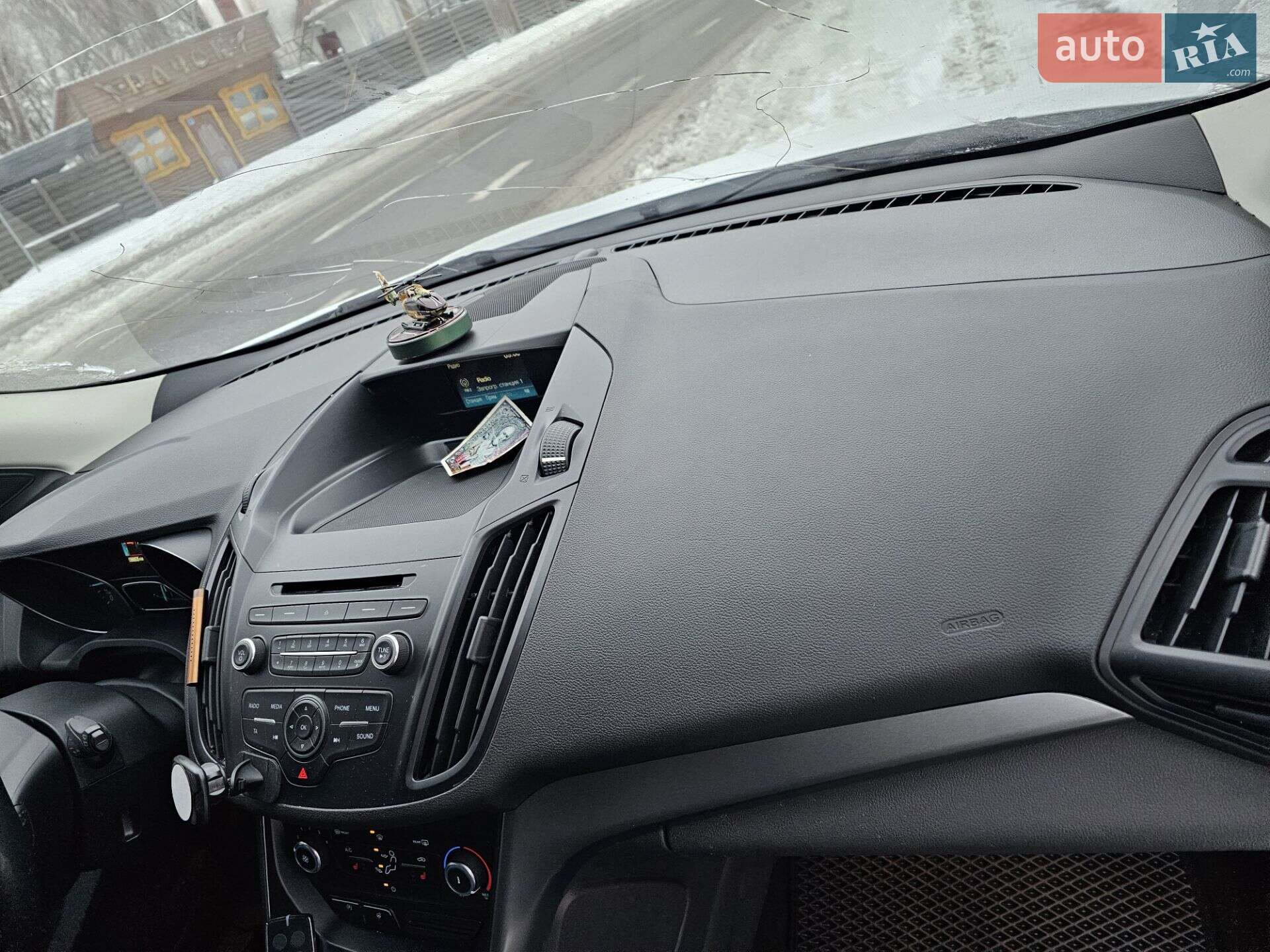 Ford Kuga 2019 VIN WF0AXXWPMAKS03362 фото оголошення 15 з 18