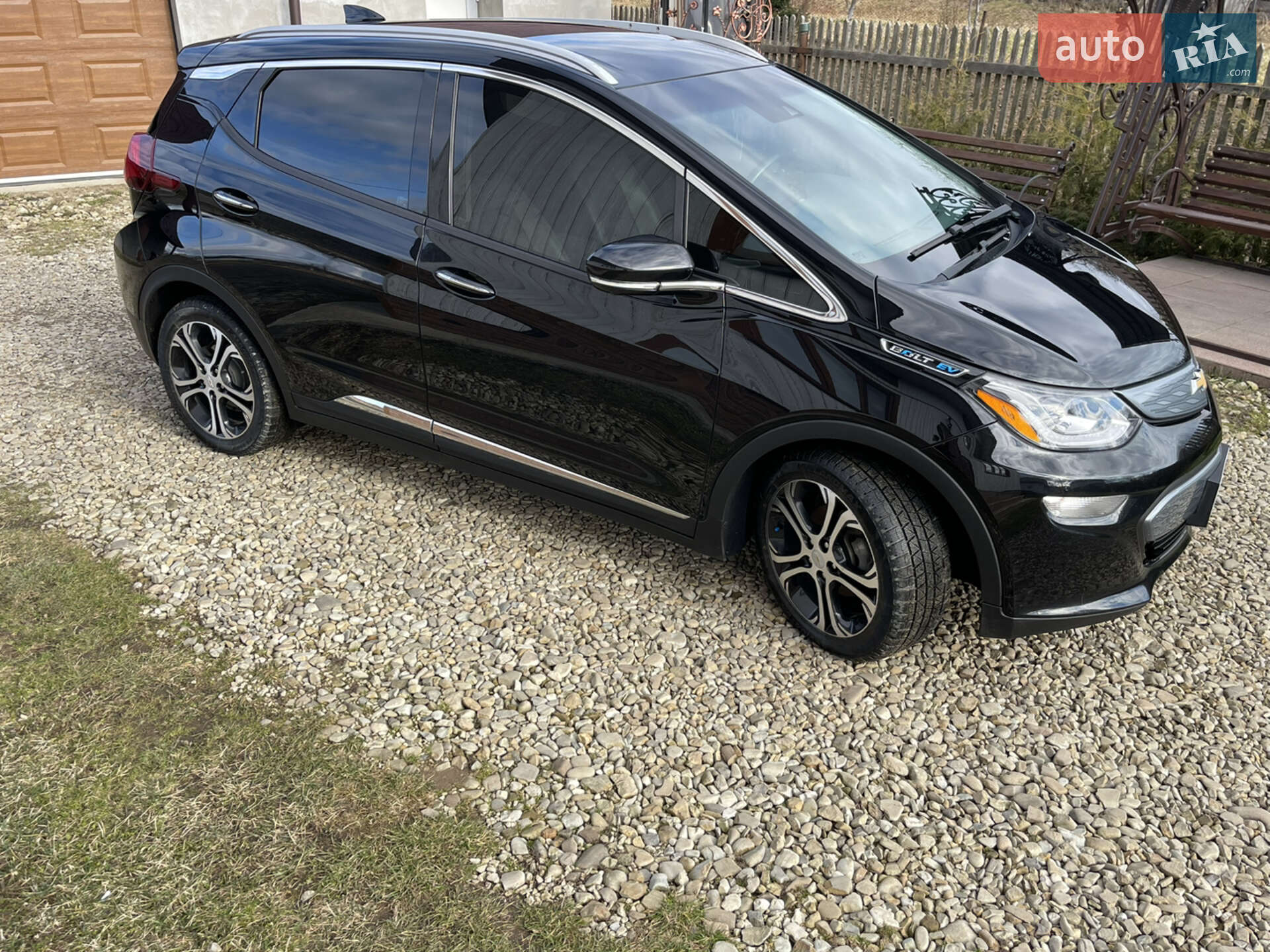 Chevrolet Bolt EV 2017 VIN 1G1FX6S04H4182952 фото оголошення 4 з 46
