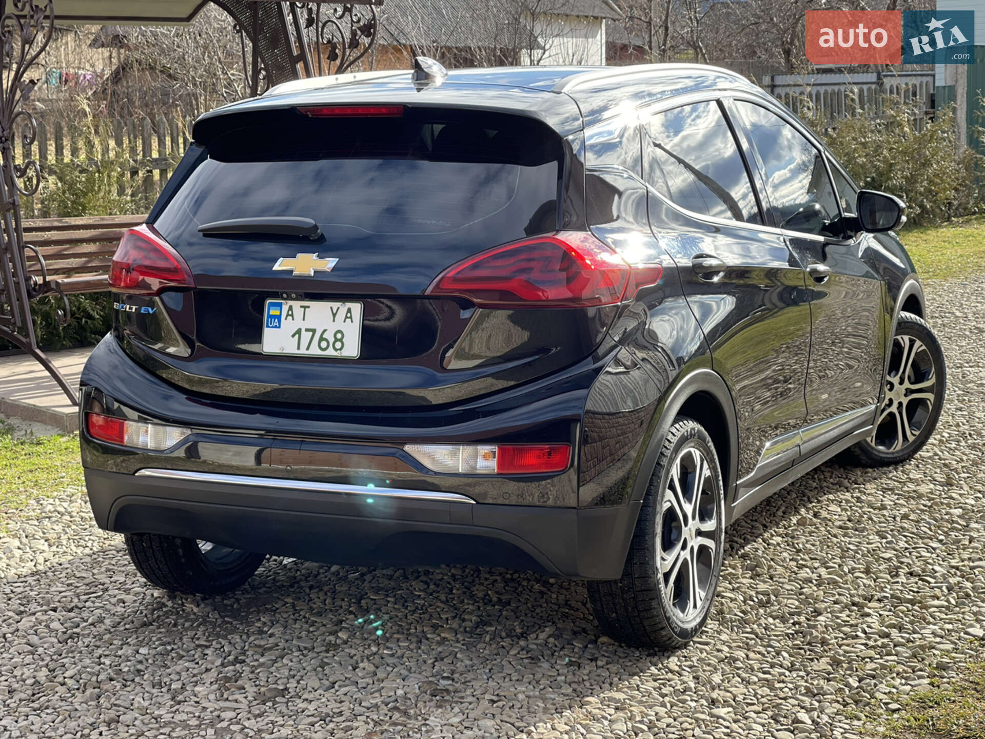 Chevrolet Bolt EV 2017 VIN 1G1FX6S04H4182952 фото оголошення 7 з 46