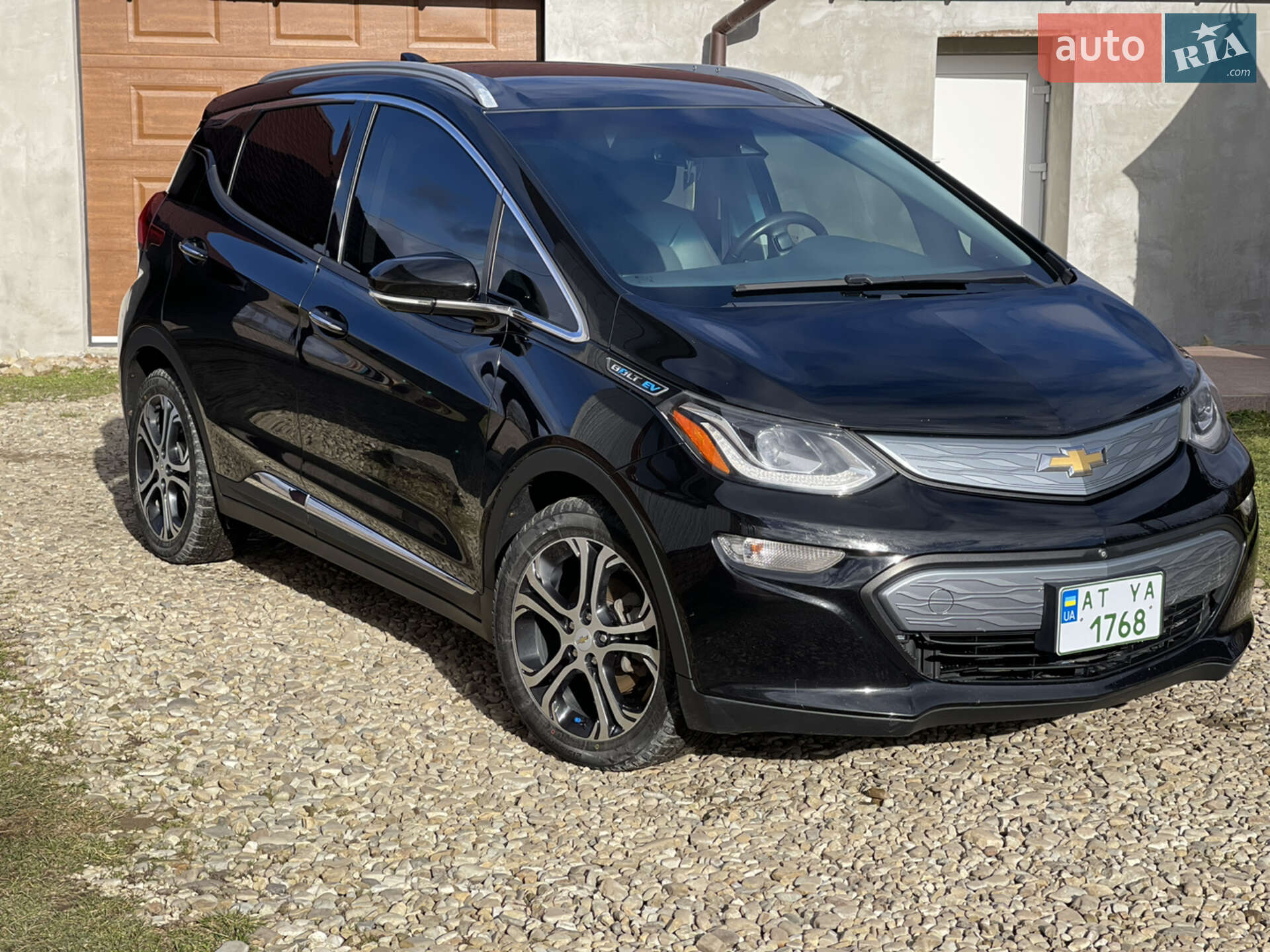 Chevrolet Bolt EV 2017 VIN 1G1FX6S04H4182952 фото оголошення 12 з 46