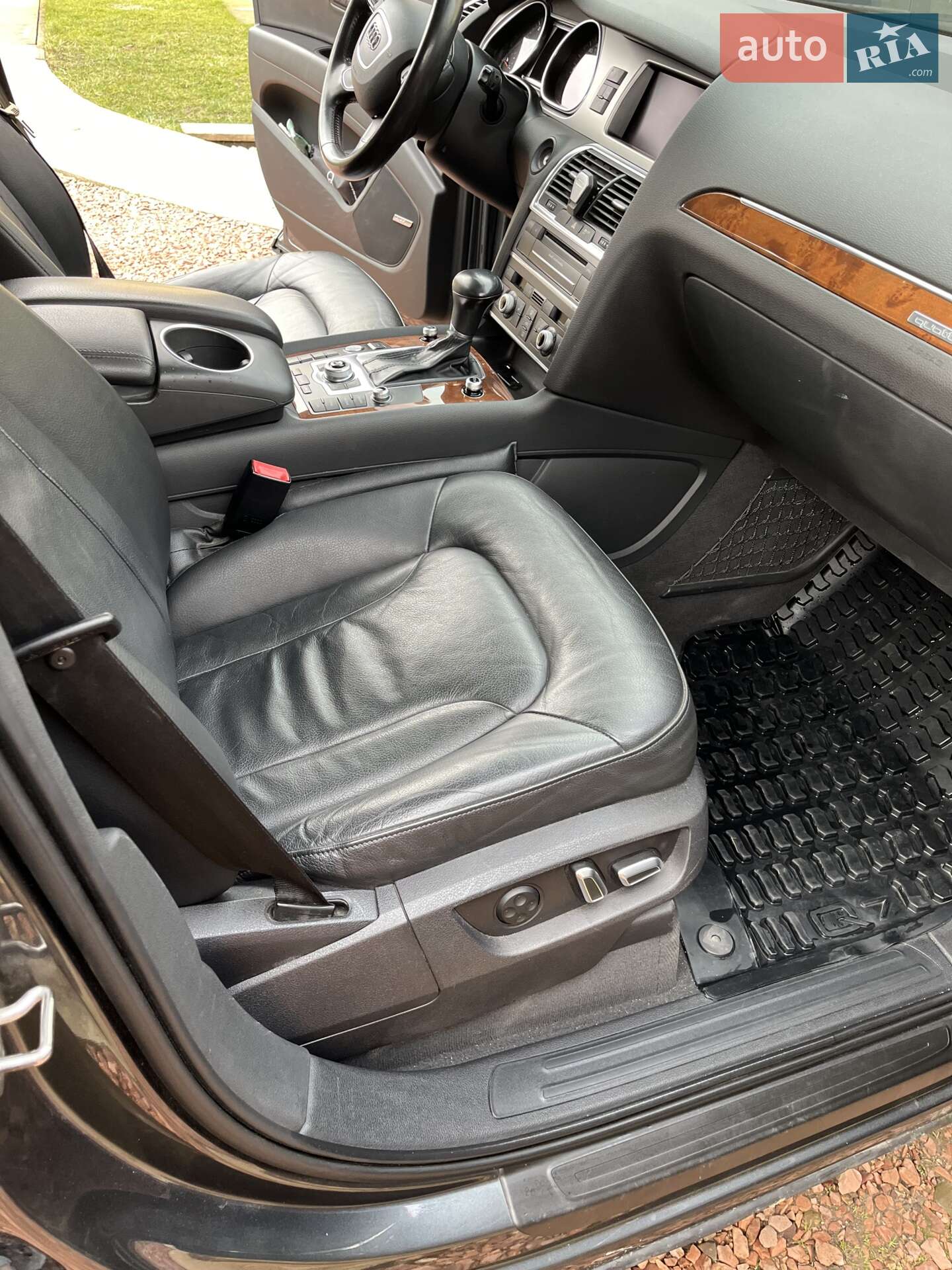 Audi Q7 2014 VIN WA1LMAFE8ED018864 фото оголошення 12 з 27