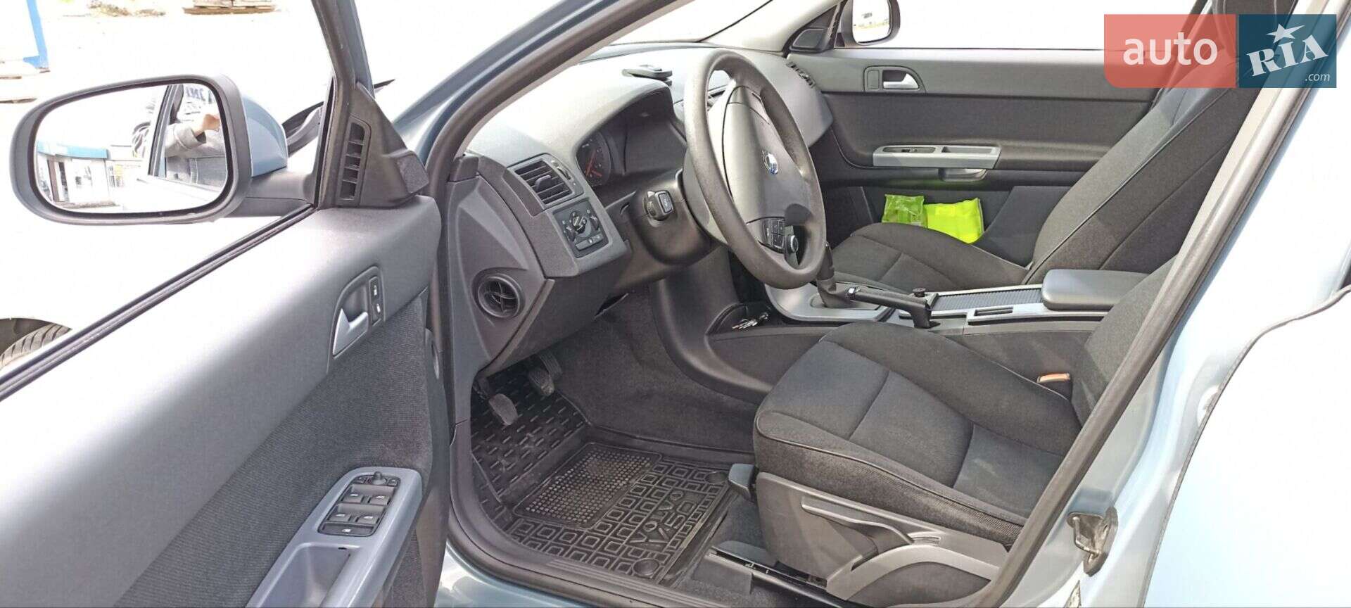 Volvo V50 2010 VIN YV1MW76F2A2567381 фото оголошення 9 з 17