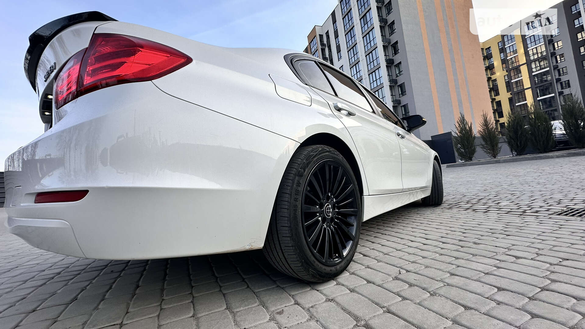 BMW 3 Series 2012 VIN WBA3C1C50CF430465 фото оголошення 11 з 23