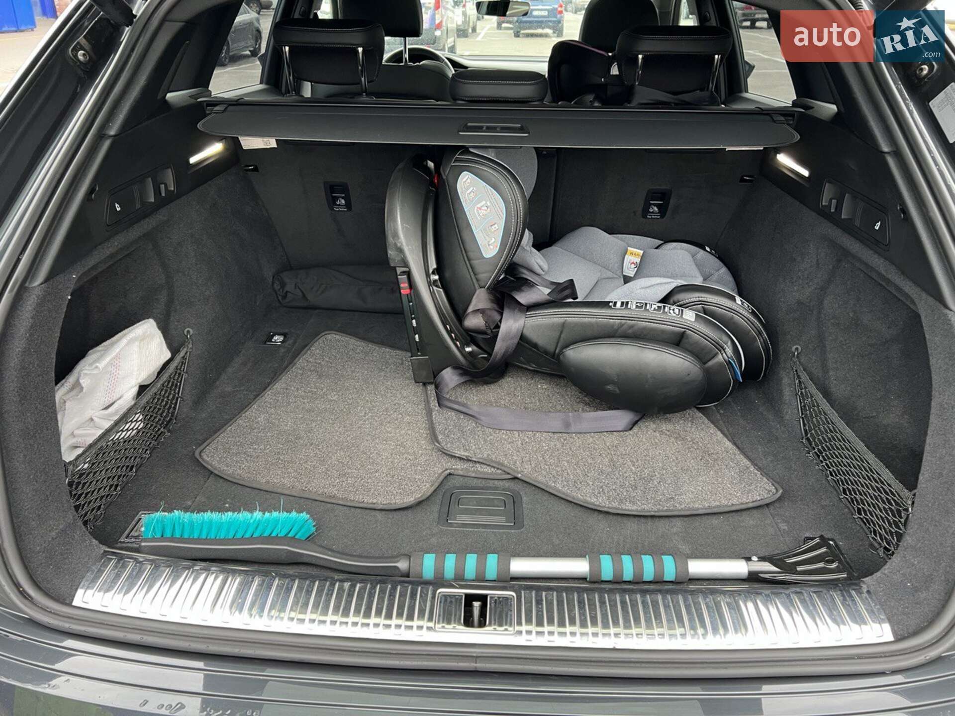 Audi e-tron 2019 VIN WAUZZZGE1LB013588 фото оголошення 16 з 21