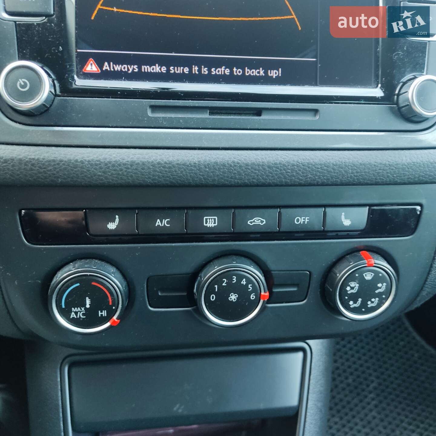 Volkswagen Tiguan 2015 VIN WVGBV7AXXFW577666 фото оголошення 7 з 15