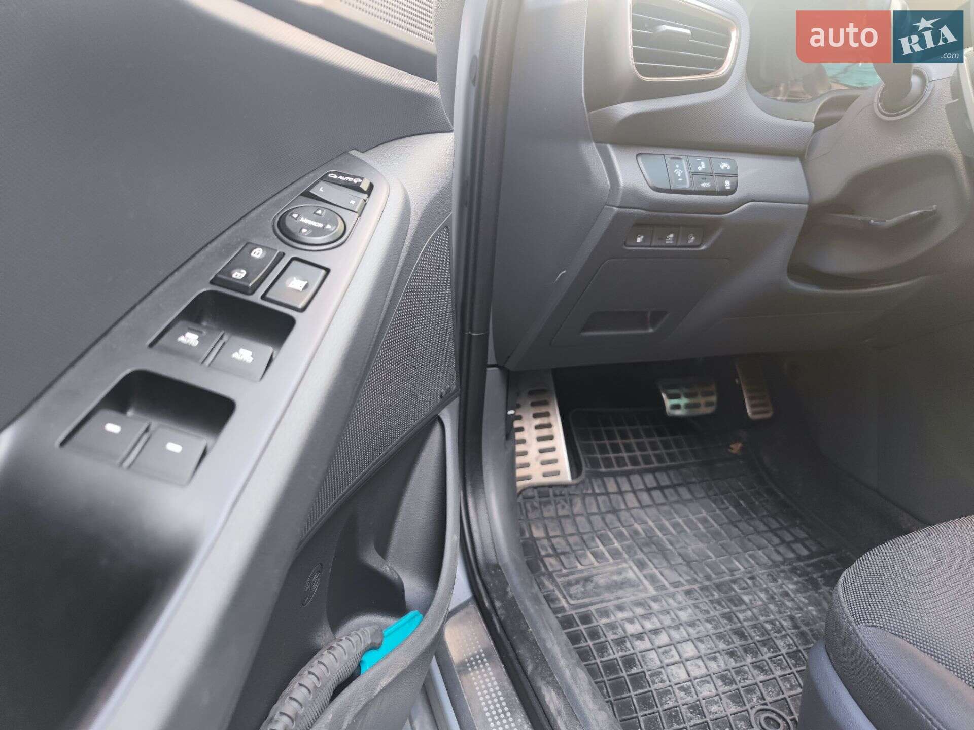 Hyundai Ioniq 2017 VIN KMHC851HFHU016246 фото оголошення 23 з 27