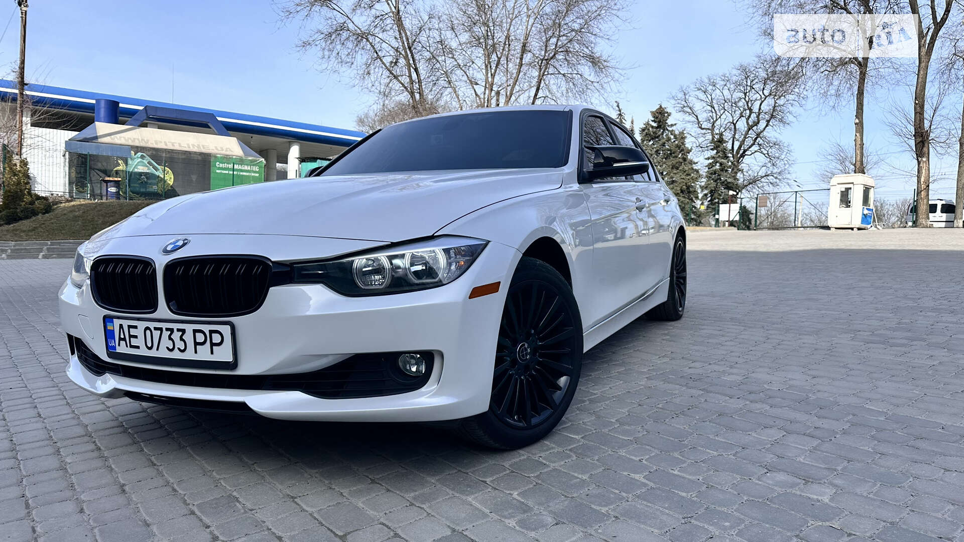 BMW 3 Series 2012 VIN WBA3C1C50CF430465 фото оголошення 2 з 31