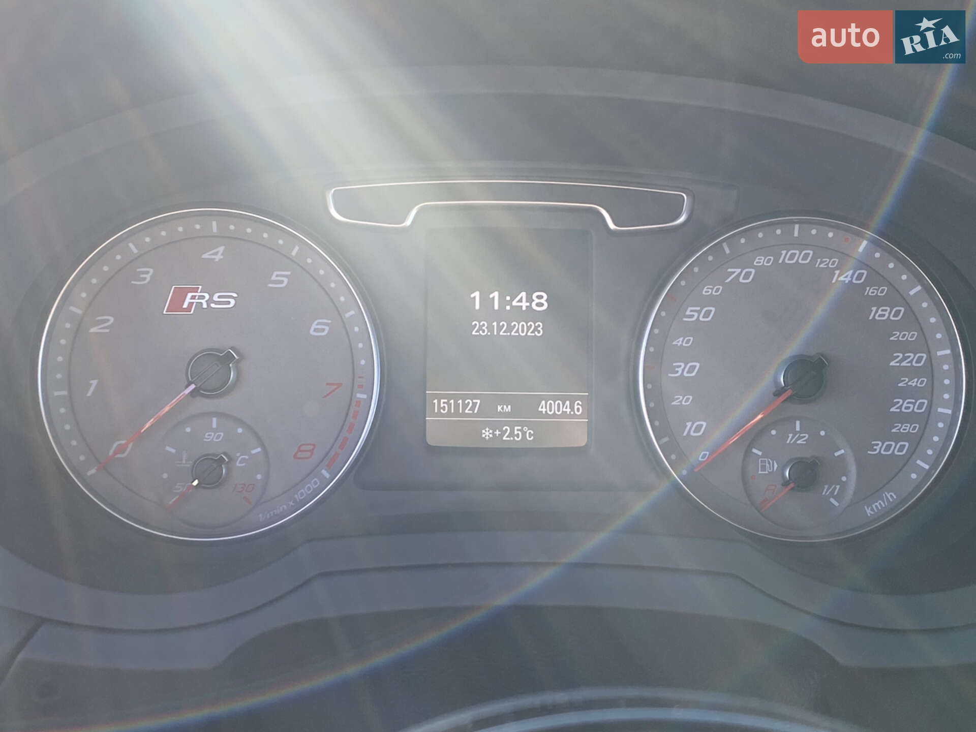 Audi RS Q3 2014 VIN Y79ZZZ8U6ERC46545 фото оголошення 17 з 43