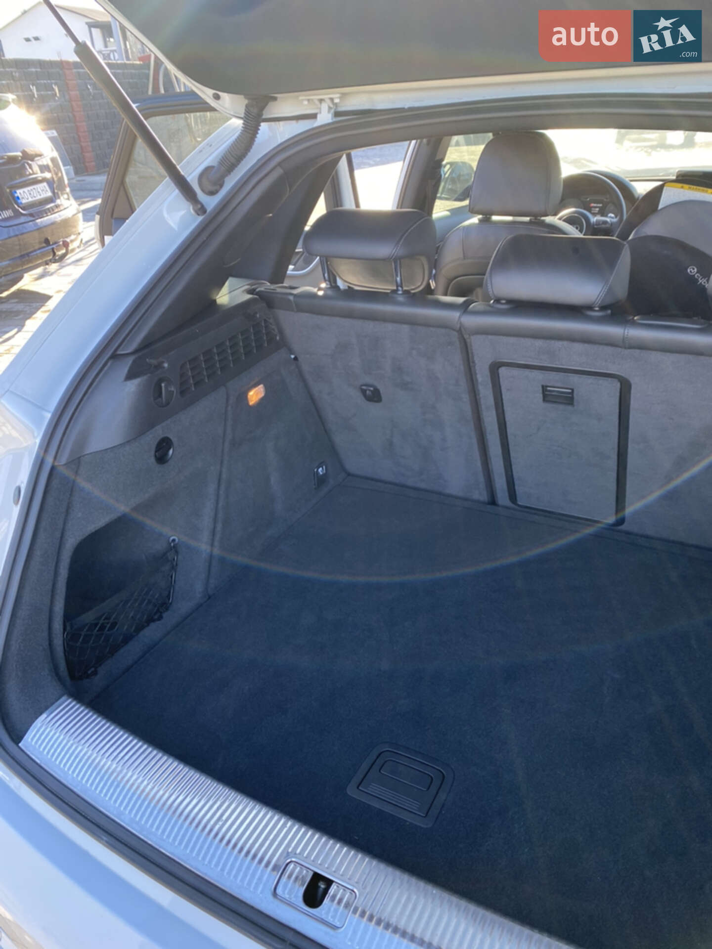 Audi RS Q3 2014 VIN Y79ZZZ8U6ERC46545 фото оголошення 40 з 43