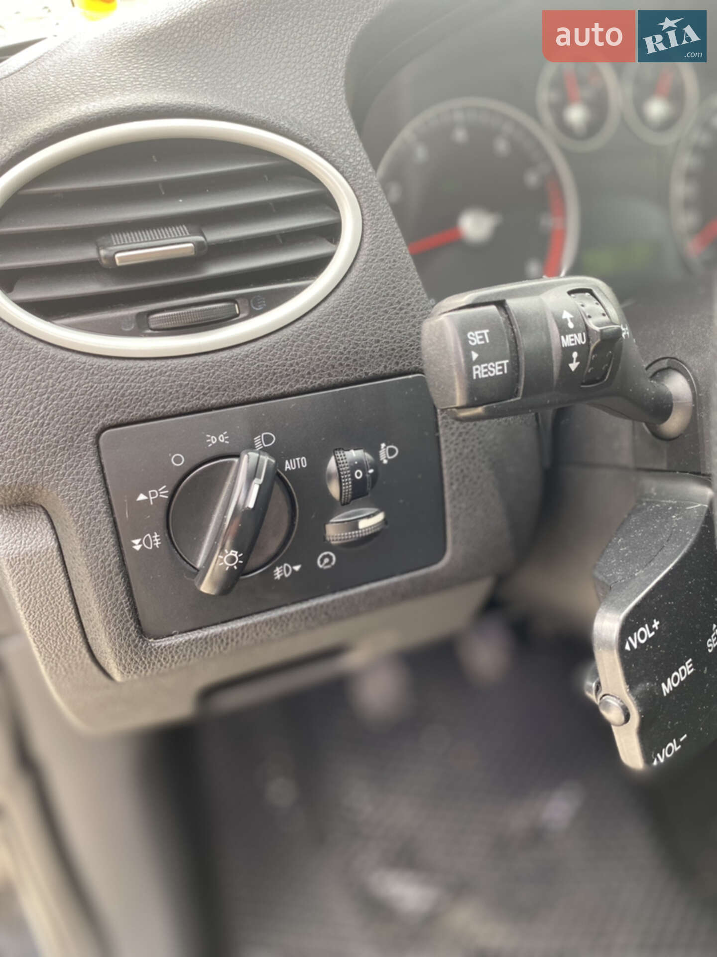 Ford Focus 2006 VIN WF05XXGCD56L68909 фото оголошення 25 з 43