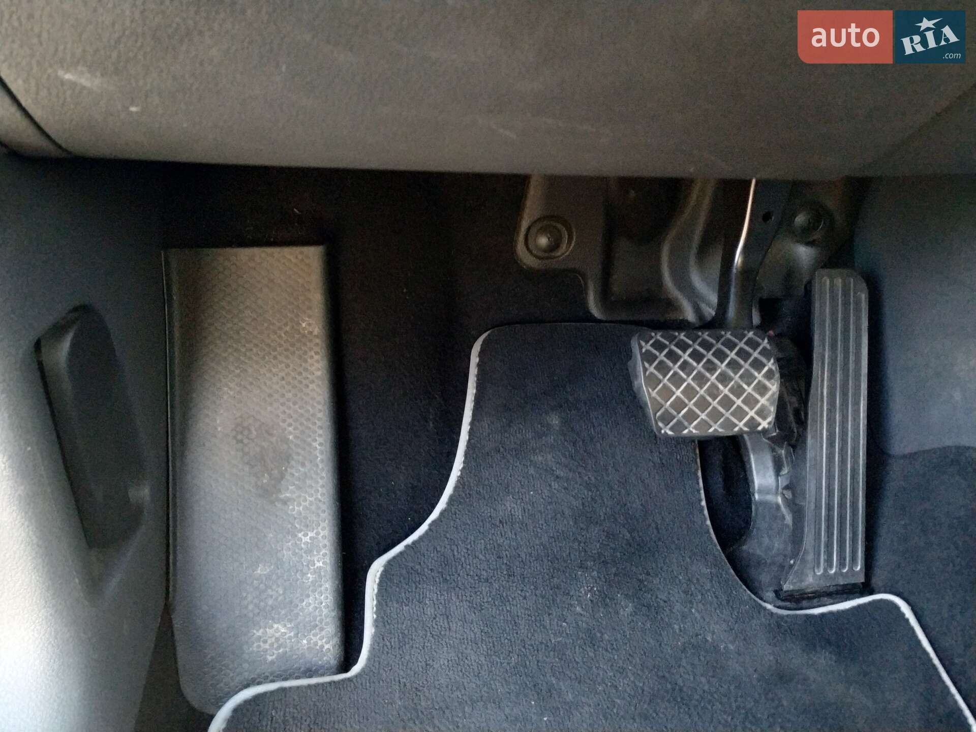 Volkswagen Touran 2008 VIN WVGZZZ1TZ9W059841 фото оголошення 9 з 18