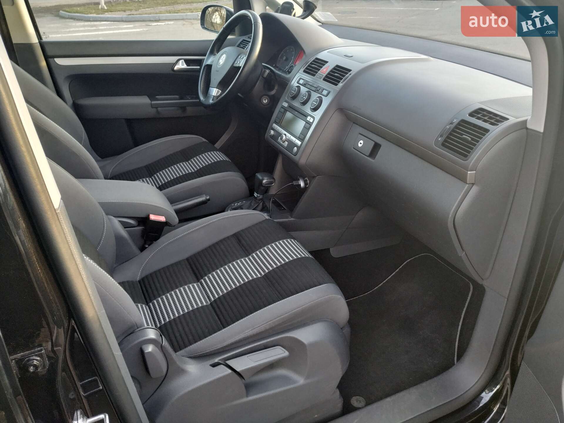 Volkswagen Touran 2008 VIN WVGZZZ1TZ9W059841 фото оголошення 6 з 18