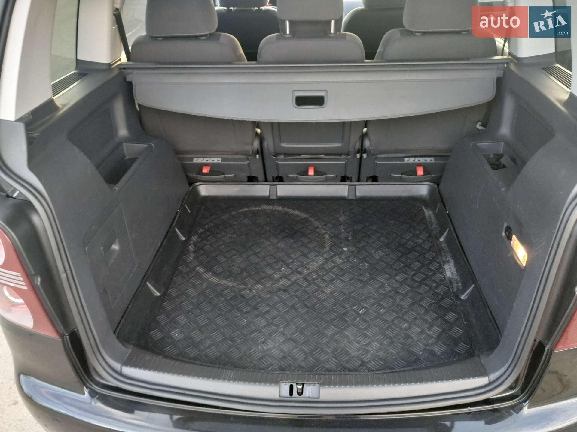 Volkswagen Touran 2008 VIN WVGZZZ1TZ9W059841 фото оголошення 13 з 18