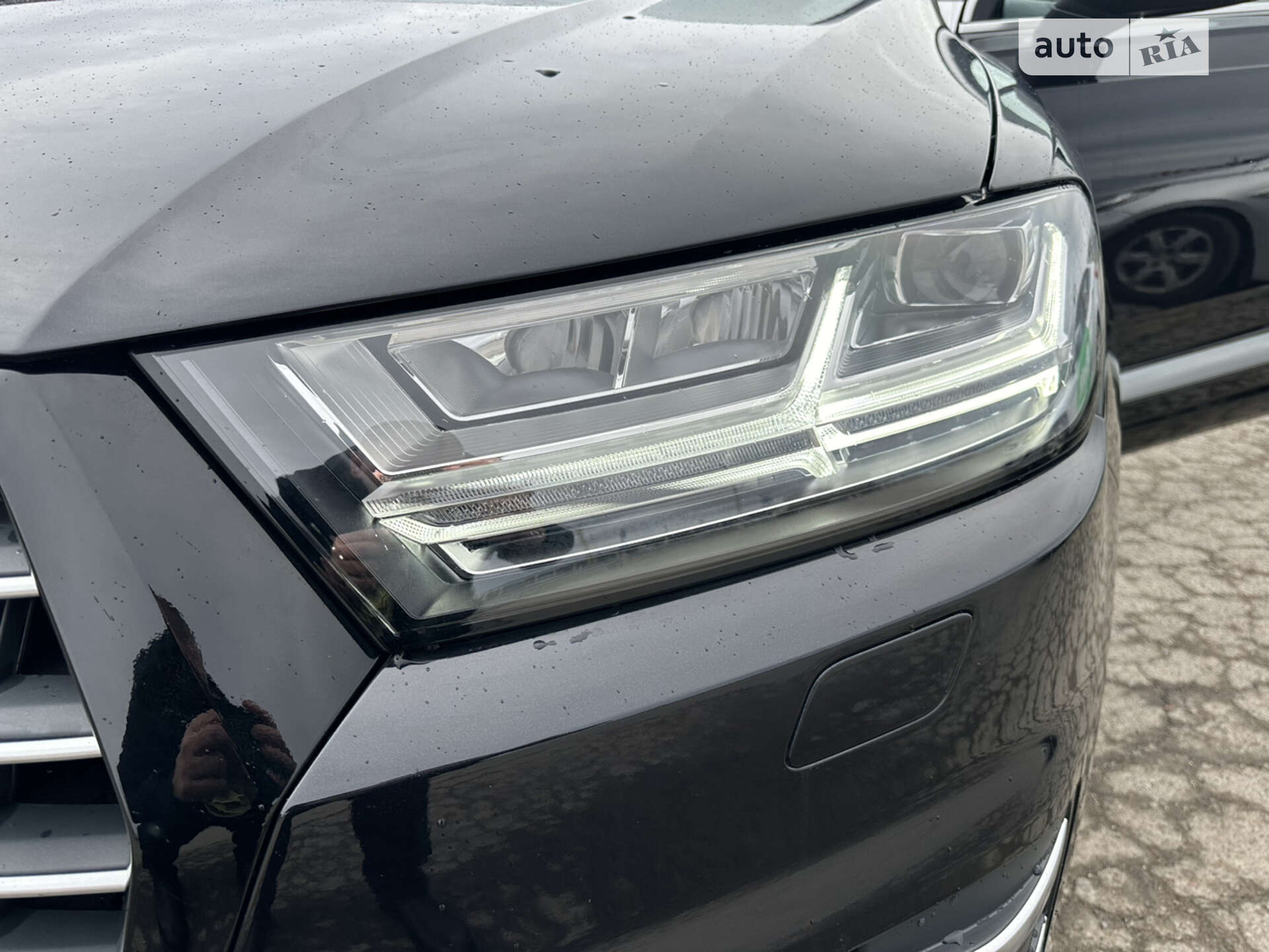 Audi Q7 2017 VIN WA1VAAF70JD021920 фото оголошення 26 з 31