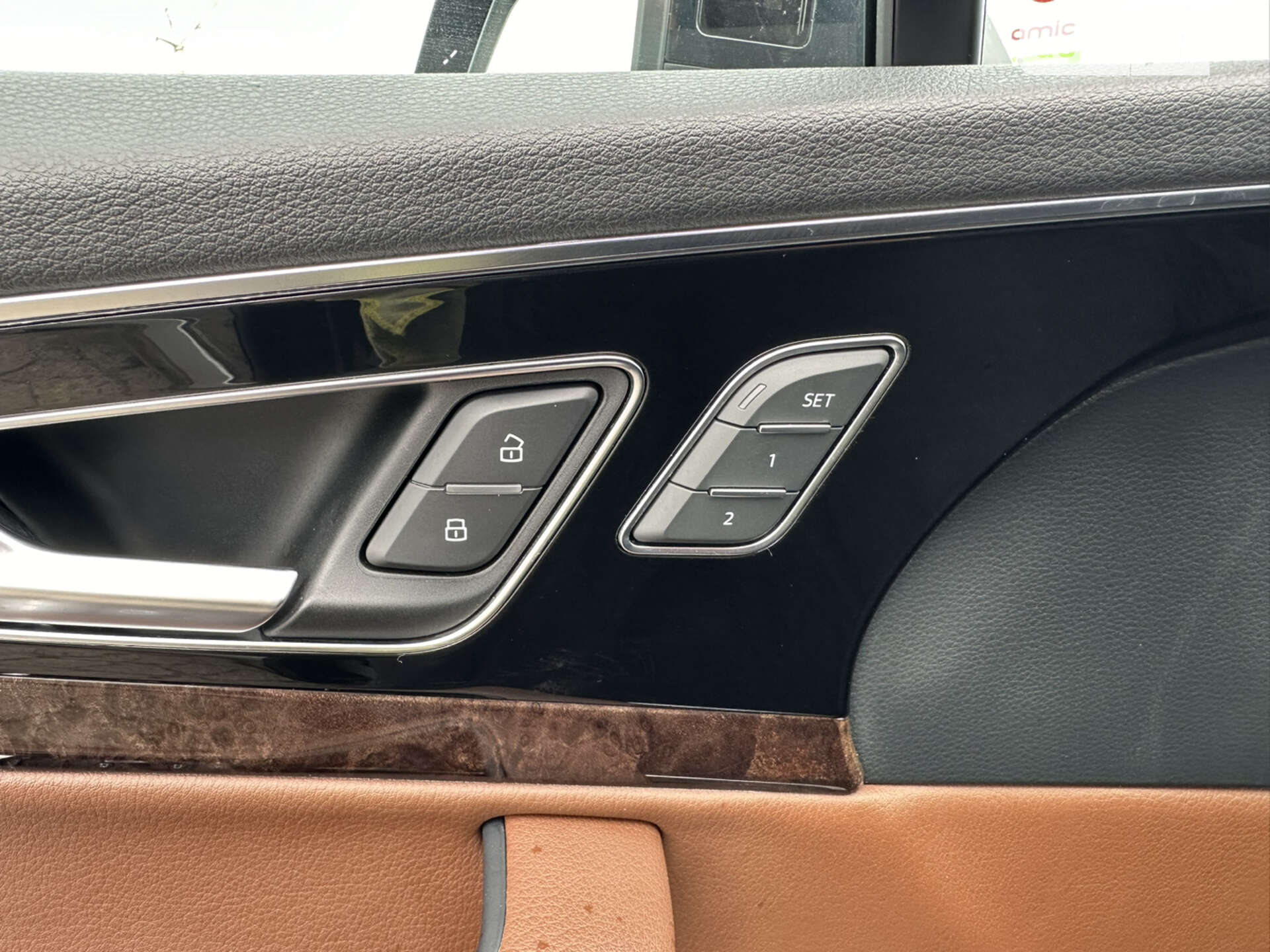 Audi Q7 2017 VIN WA1VAAF70JD021920 фото оголошення 25 з 31