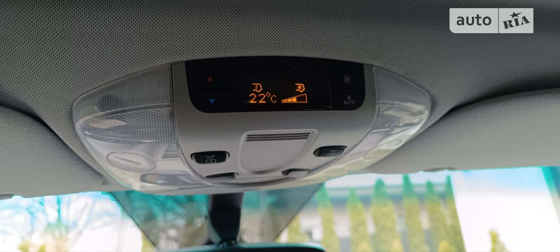 Mercedes-Benz Viano 2012 VIN WDF63981313773202 фото оголошення 10 з 65