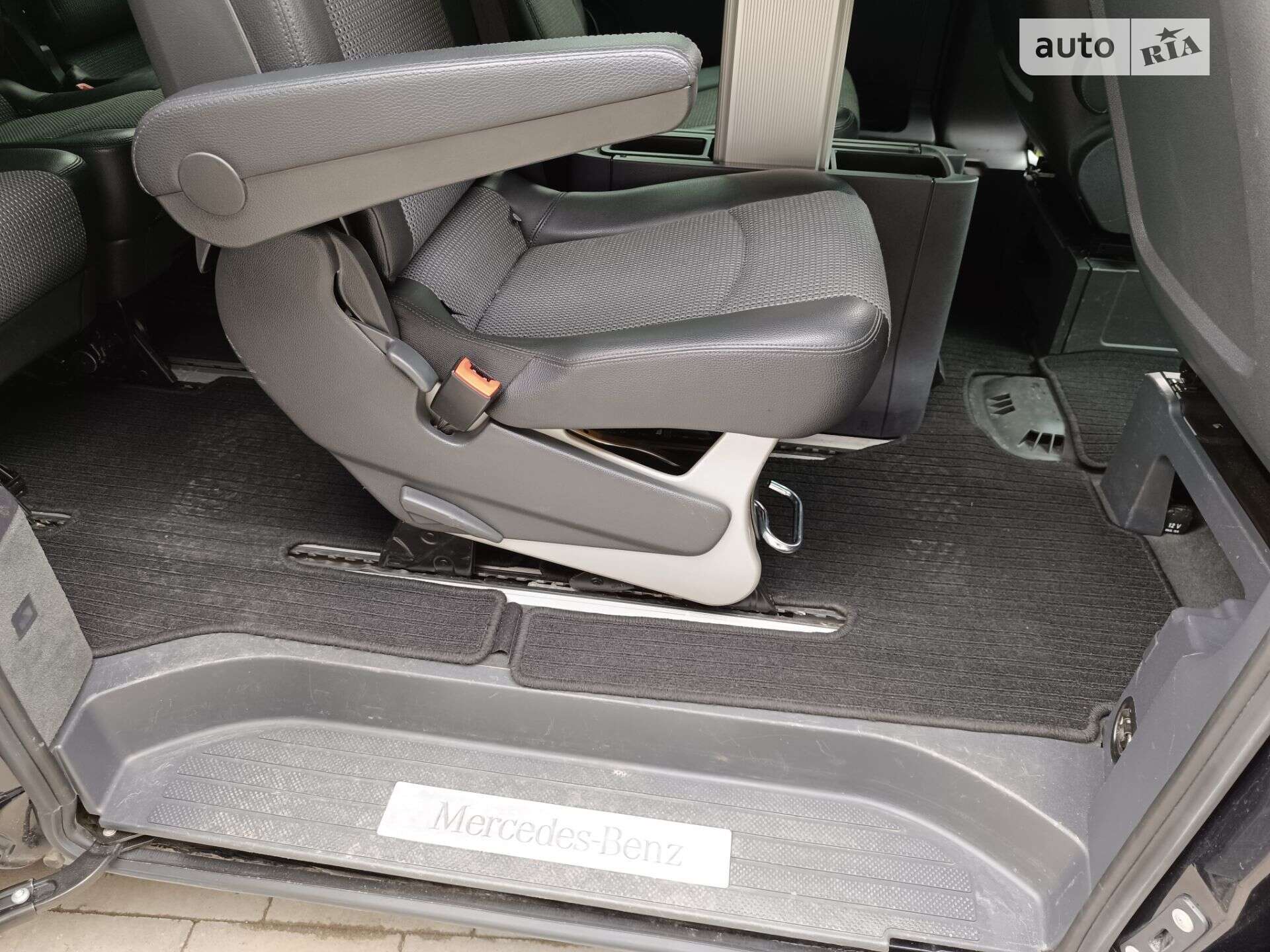 Mercedes-Benz Viano 2012 VIN WDF63981313773202 фото оголошення 13 з 65