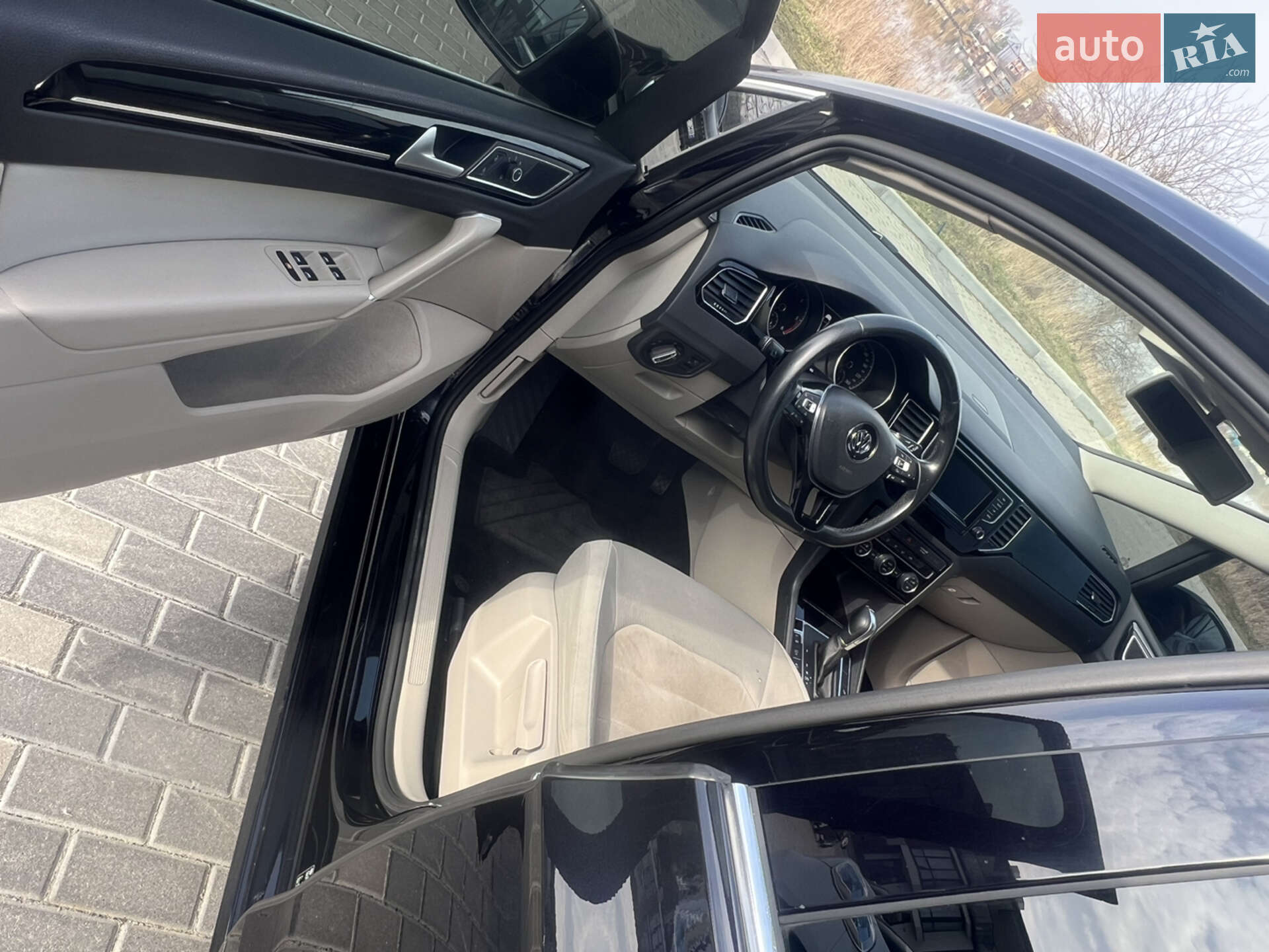 Volkswagen Golf Sportsvan 2014 VIN WVWZZZAUZFW518799 фото оголошення 11 з 19